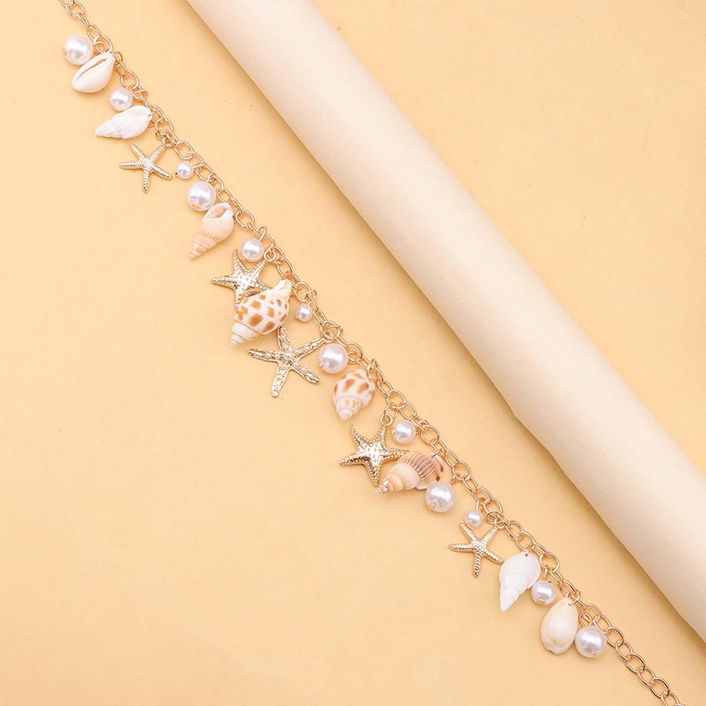 Beach Necklaces for Women Shell Starfish Necklace for Women Gold Plated Boho Layered Pendant Necklace with Pearl Conch Charm Dainty Summer Dress Beach Vacation Jewelry Gifts