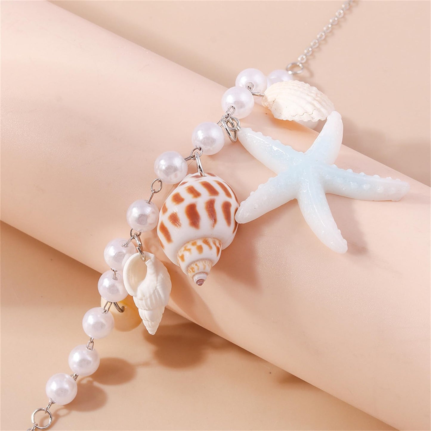 Seashell Necklace Boho Starfish Necklace Vintage Pearl Conch Choker Summer Holiday Beach Accessories Jewelry for Women (White)