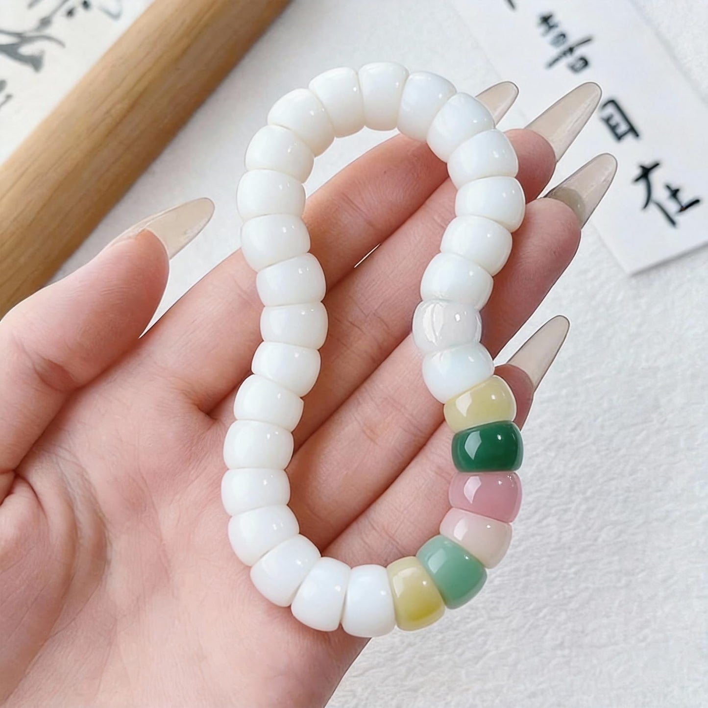 Embtrem Bodhi Root Spinner Bracelet for Women, Green Pink Mudi Fidget Jewelry for Stress Relief, Natural Meditation Beads Anxiety Calming Accessory, Elastic Stackable Bracelet