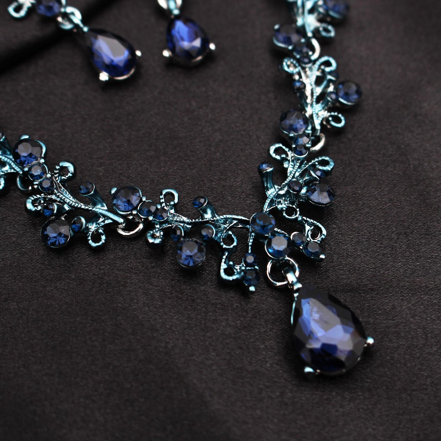 3Pcs Austrian Crystal Jewelry Set for Women, Necklace Dangle Earrings Link Bracelet Jewelry Set with Gold/Platinum/Gun Plated, Wedding Party Jewelry for Bridal Bridesmaid (Blue Black-Platinum Plated)