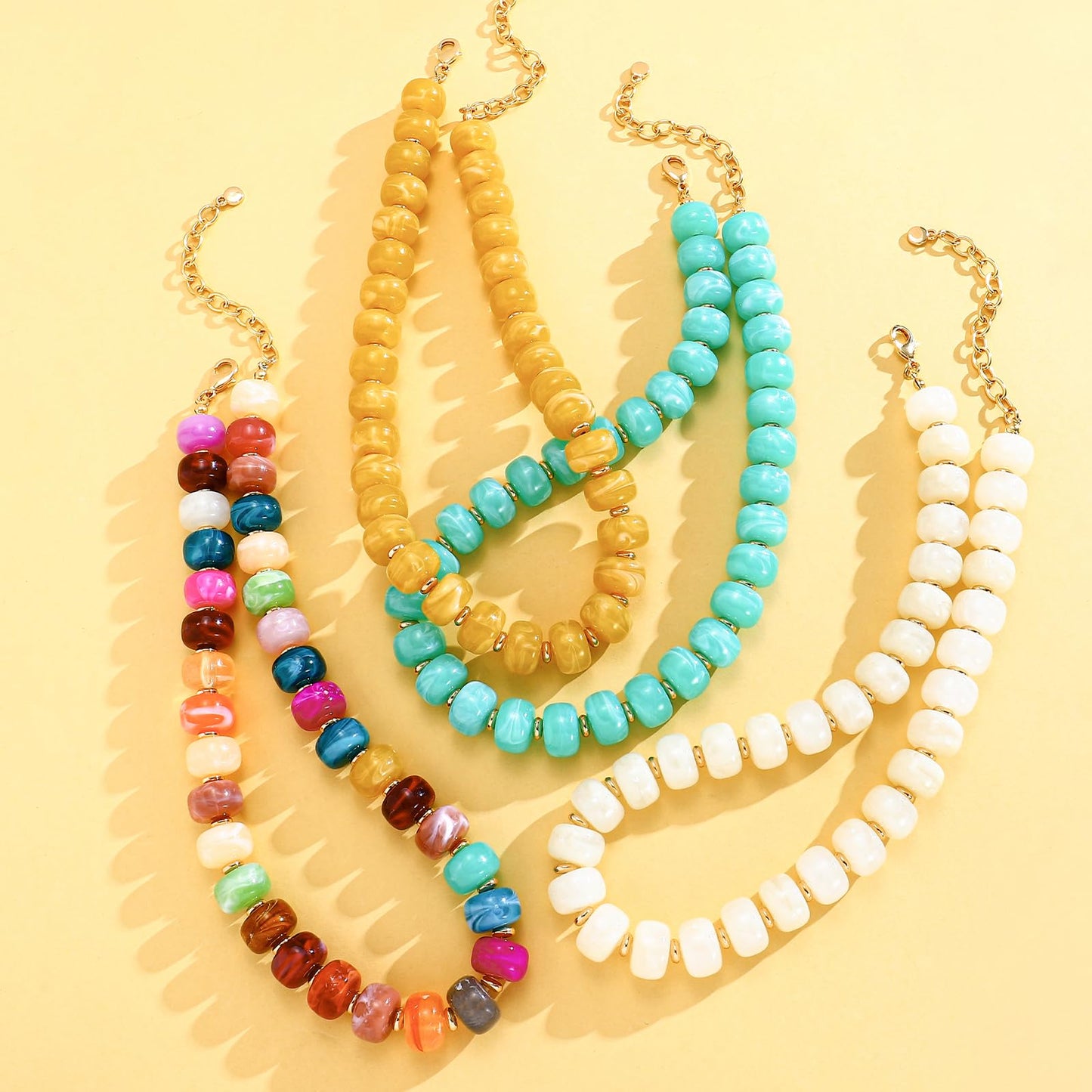 HolidayQbee Beaded necklace for Women Boho Bead Chunky Necklace Big Mint Green Bead Necklace Fashion Trendy Summer Colorful Resin Beaded Necklaces Jewelry Gifts