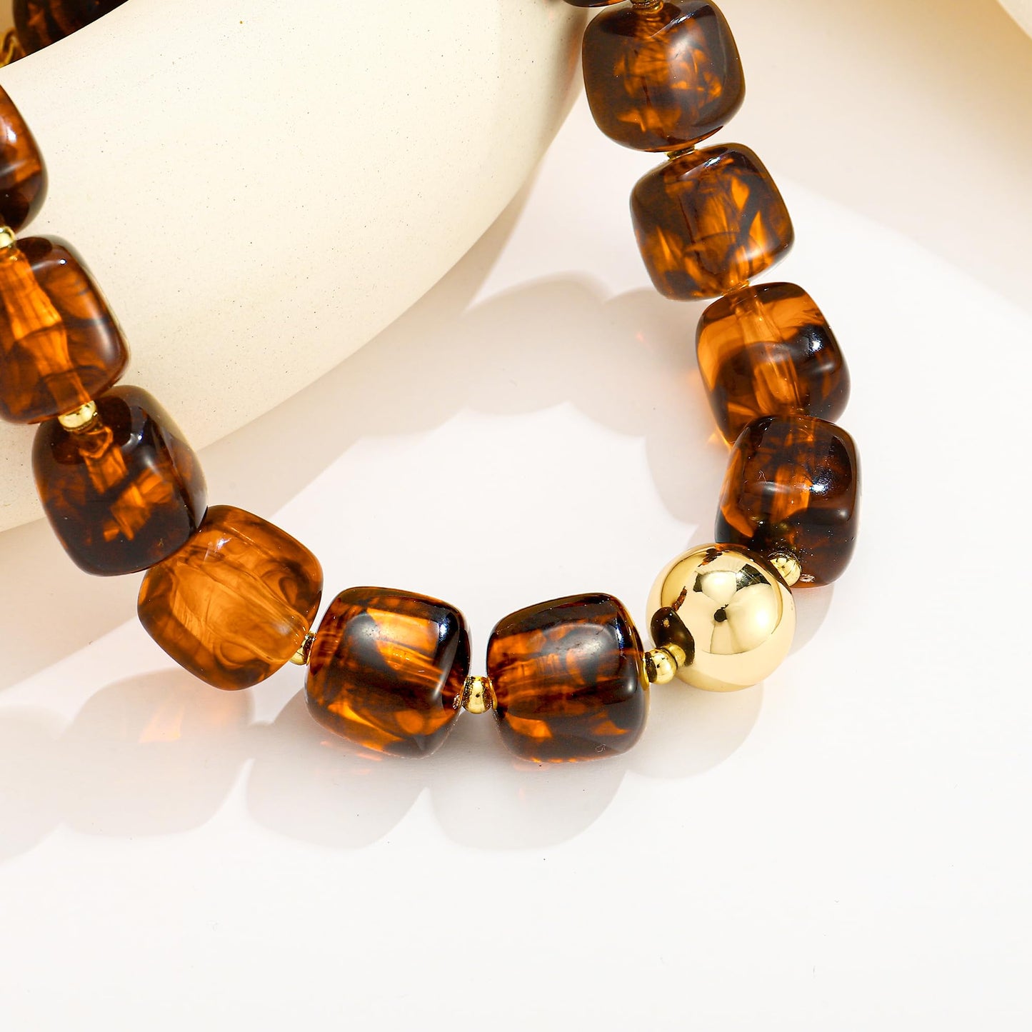 WOWORAMA Brown Chunky Necklaces for Women Vintage Large Square Resin Beads Necklace Trendy Statement Chunky Choker Necklaces Vintage Y2k Boho Jewelry