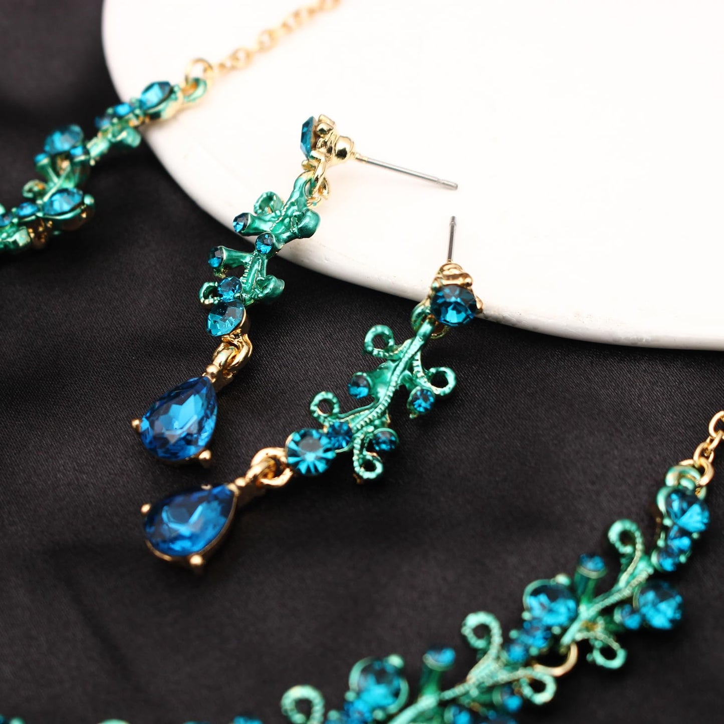 3Pcs Austrian Crystal Jewelry Set for Women, Necklace Dangle Earrings Link Bracelet Jewelry Set with Gold/Platinum/Gun Plated, Wedding Party Jewelry for Bridal Bridesmaid (Blue-Gold Plated)