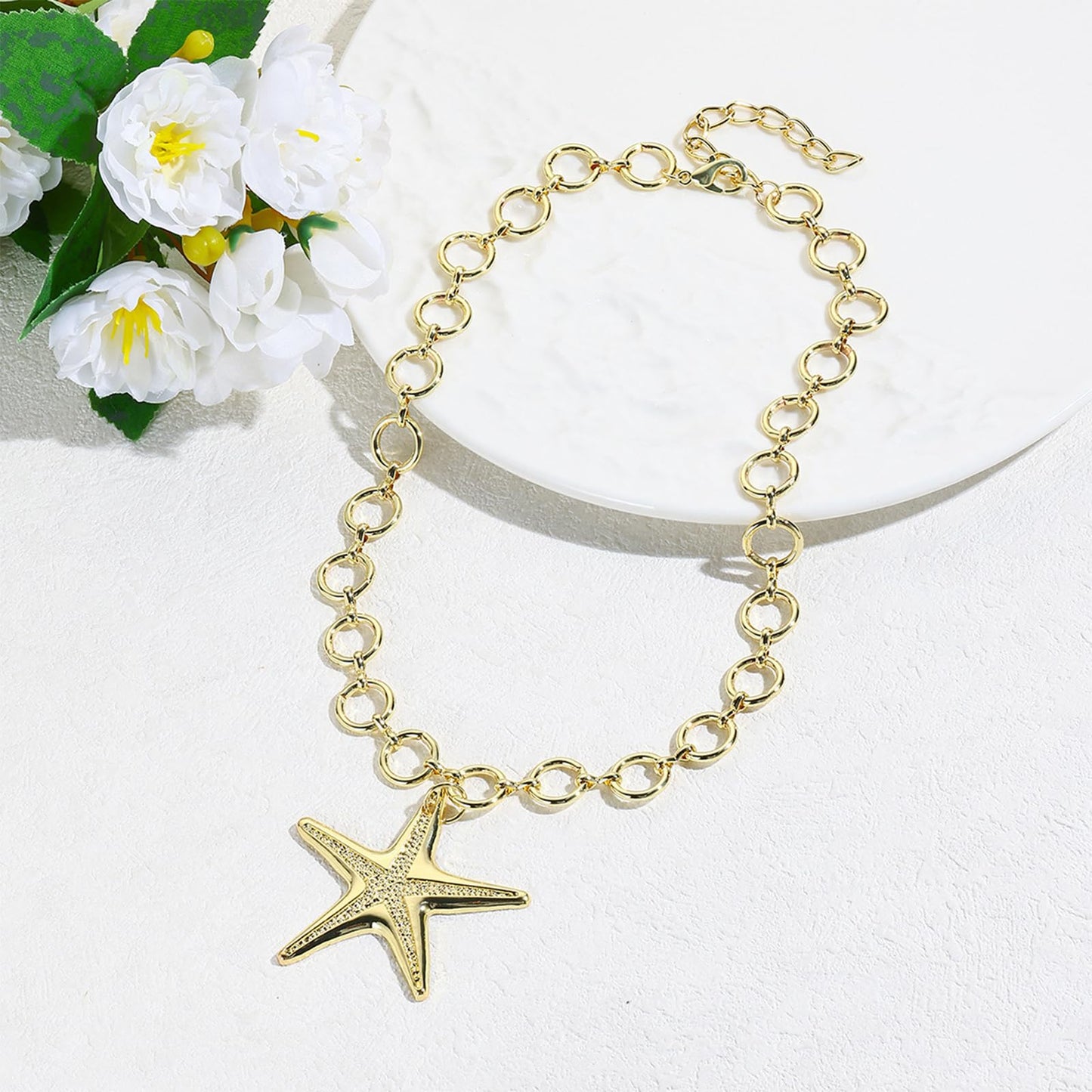 bike8 Gold Starfish Necklace for Women Chunky Big Starfishs Pendant Necklace Summer Beach Ocean Statement Jewelry Outfits Accessories (O-chain starfish)