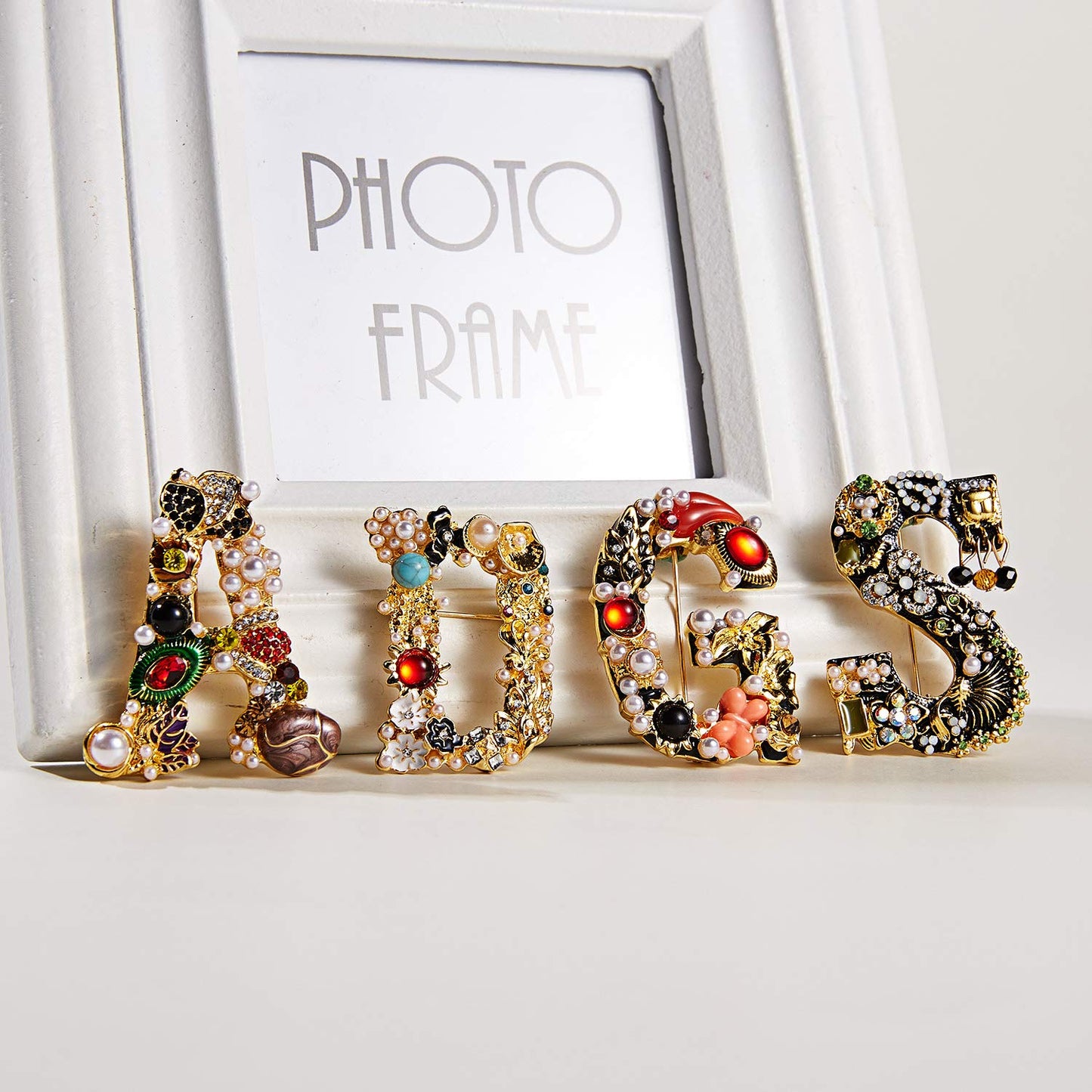 RINHOO Pearl Initial Brooch Pin Crystal A-Z 26 Alphabet Letters Brooch Colorful Enamel Breastpin Pin Jewelry for women Gifts (M)