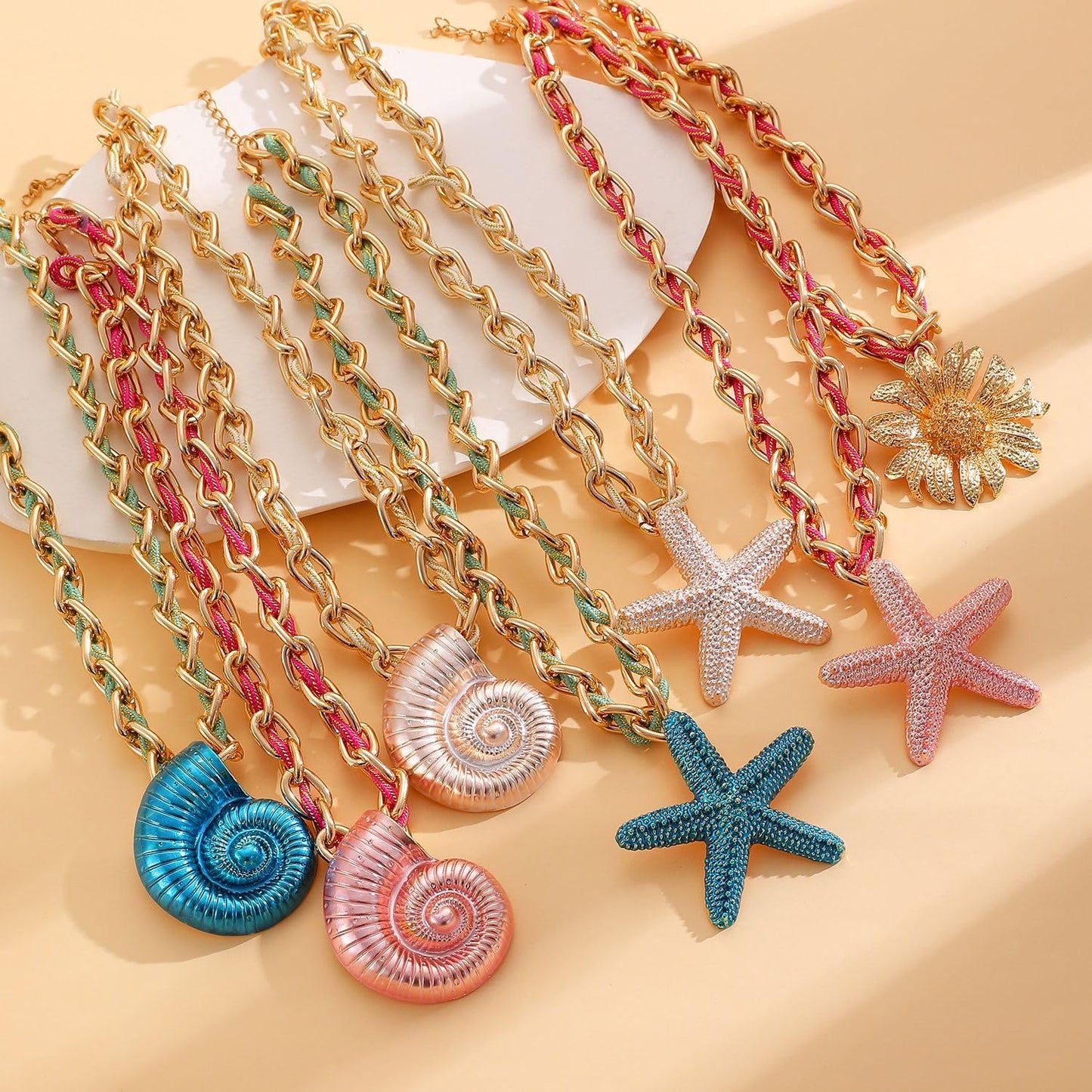 Todenb Starfish Necklace for Women Colorful Weave Seashell Pendant Necklace Boho Starfish Mermaid Necklace Summer Beach Mermaid Jewelry Accessories
