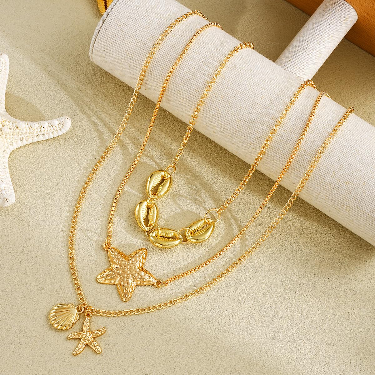 GLRITY Gold Layered Necklaces for Women Stacked Starfish Necklaces Statement Starfish Mermaid Necklace Dainty Coastal Summer Beach Vacation Jewelry Gifts