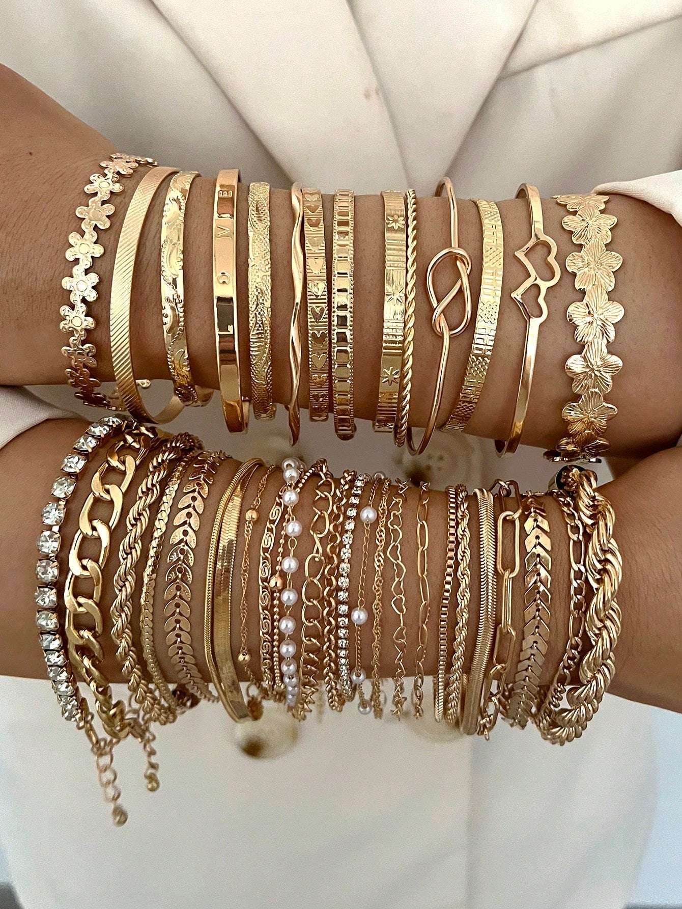 Multi-Piece Elegant Chain Bracelet Set