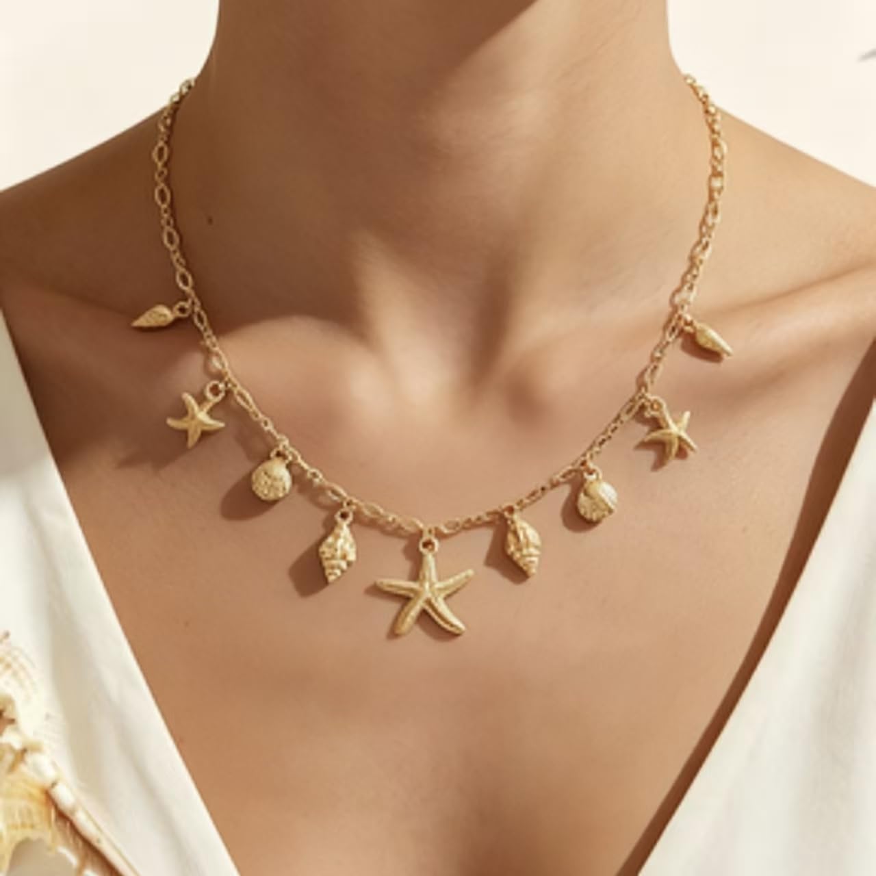 keekingdom Gold Seashell Necklace Adjustable Summer Necklaces for Women Beachy Jewelry for Swimwear Bikini Vacation Necklace for Beach Outfits (Gold)
