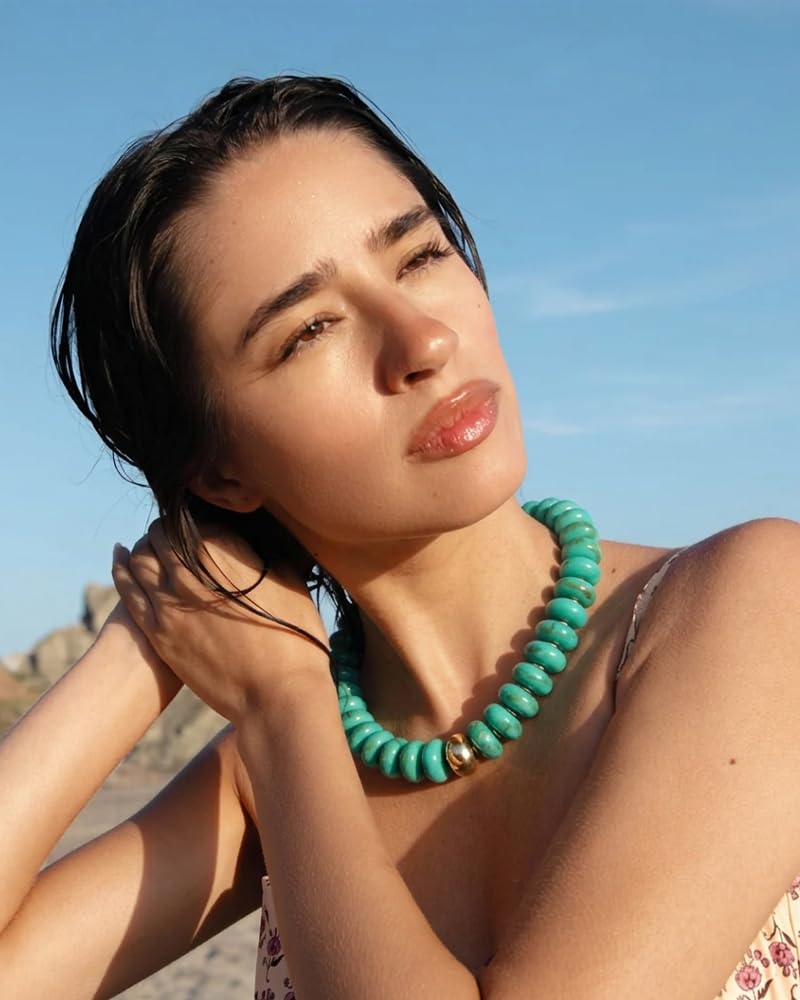 FAUTHENTICUTE Chunky Turquoise Necklace for Women Big Blue Acrylic Beaded Choker Necklace Summer Beach Statement Necklace Gift Trendy Boho Jewelry
