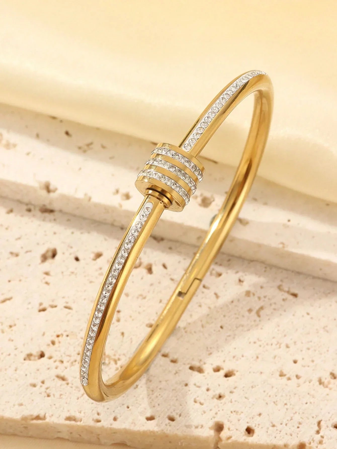 5PCS Sparkling Star Bangle Set