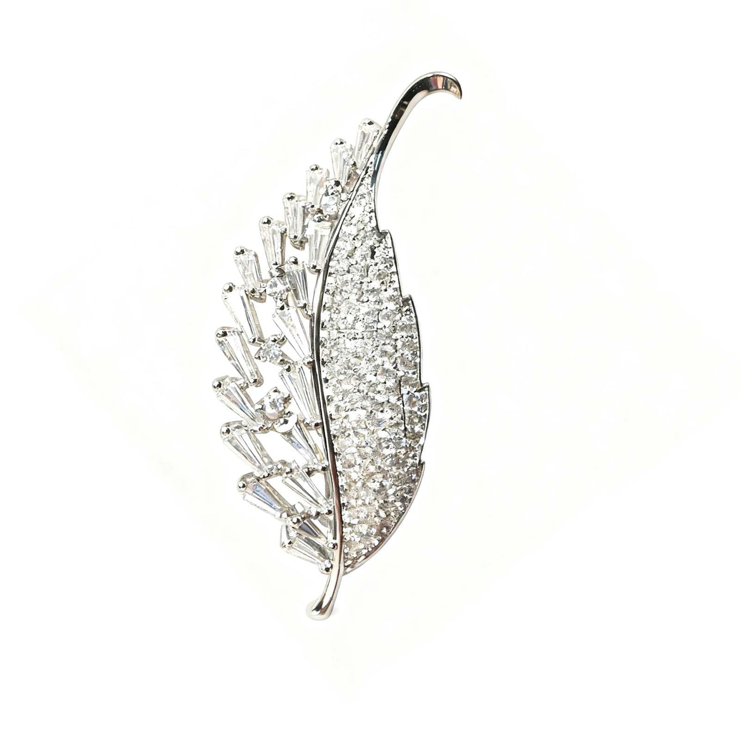 AILONMEI Elegant Leaf Corsage Brooches Jewelry for Women Fashion Pearl Costume Broaches and Pins(Silver)