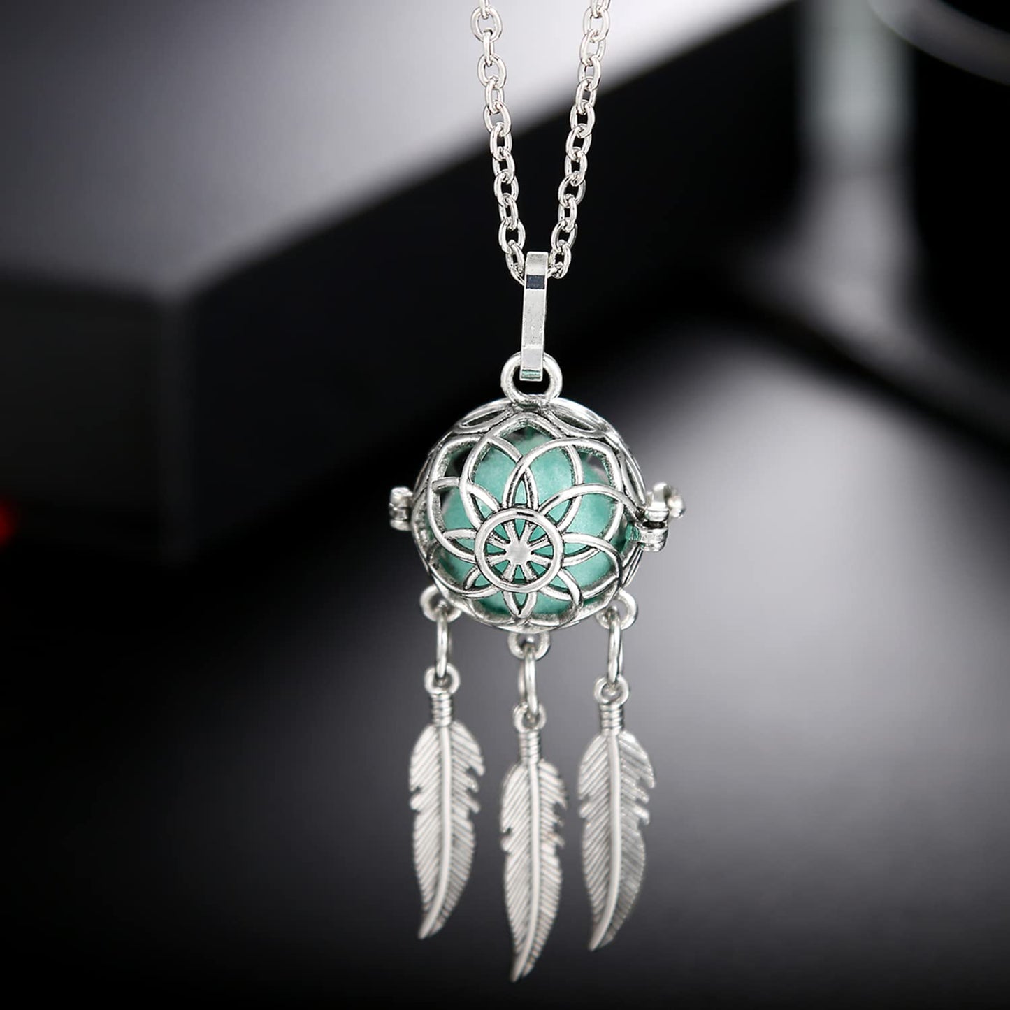 Vie jeune Mixed 10pcs Aroma Diffuser Locket Pendants Set, Essential Oil Diffuser DIY Necklace Jewelry Making Craft, Bulk Aromatherapy Diffuser Charms Gifts for Women (Mixed 10pcs Diffusers)