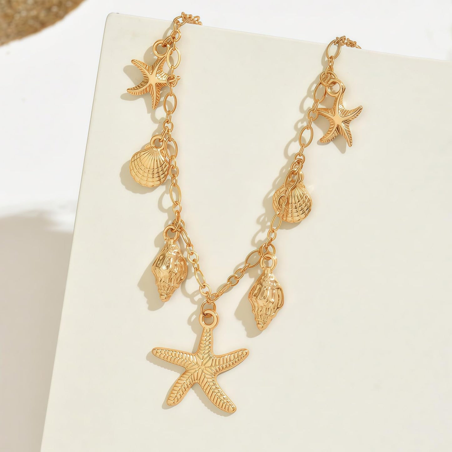 Shell Starfish Necklace for Women, 14k Gold Plated Boho Layered Beaded Charm Pendant Necklace, Dainty Adjustable Pearl Conch Summer Beach Vacation Jewelry Gifts(Starfish Charm)