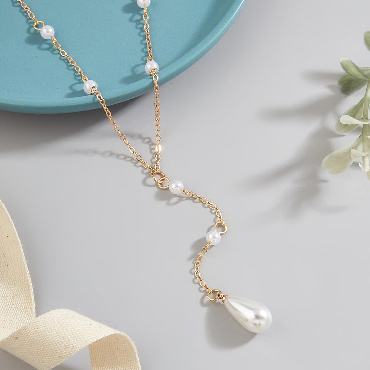 Pearl Necklace Gold Pearl Y Necklace Dainty Pearl Necklaces for Women Gold Beaded Necklaces Pearls Choker Chain Prom Wedding Bridal Bridesmaid Jewelry (Silver A)