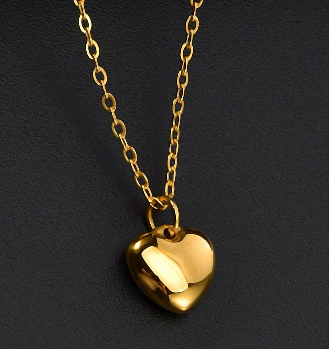 LUUK LIFESTYLE Filigree necklace with heart pendant and HAPPINESS gift card, minimalist fashion accessory, jewelry to offer, proof of love, trendy stylish fashion, adjustable 19” length, gold