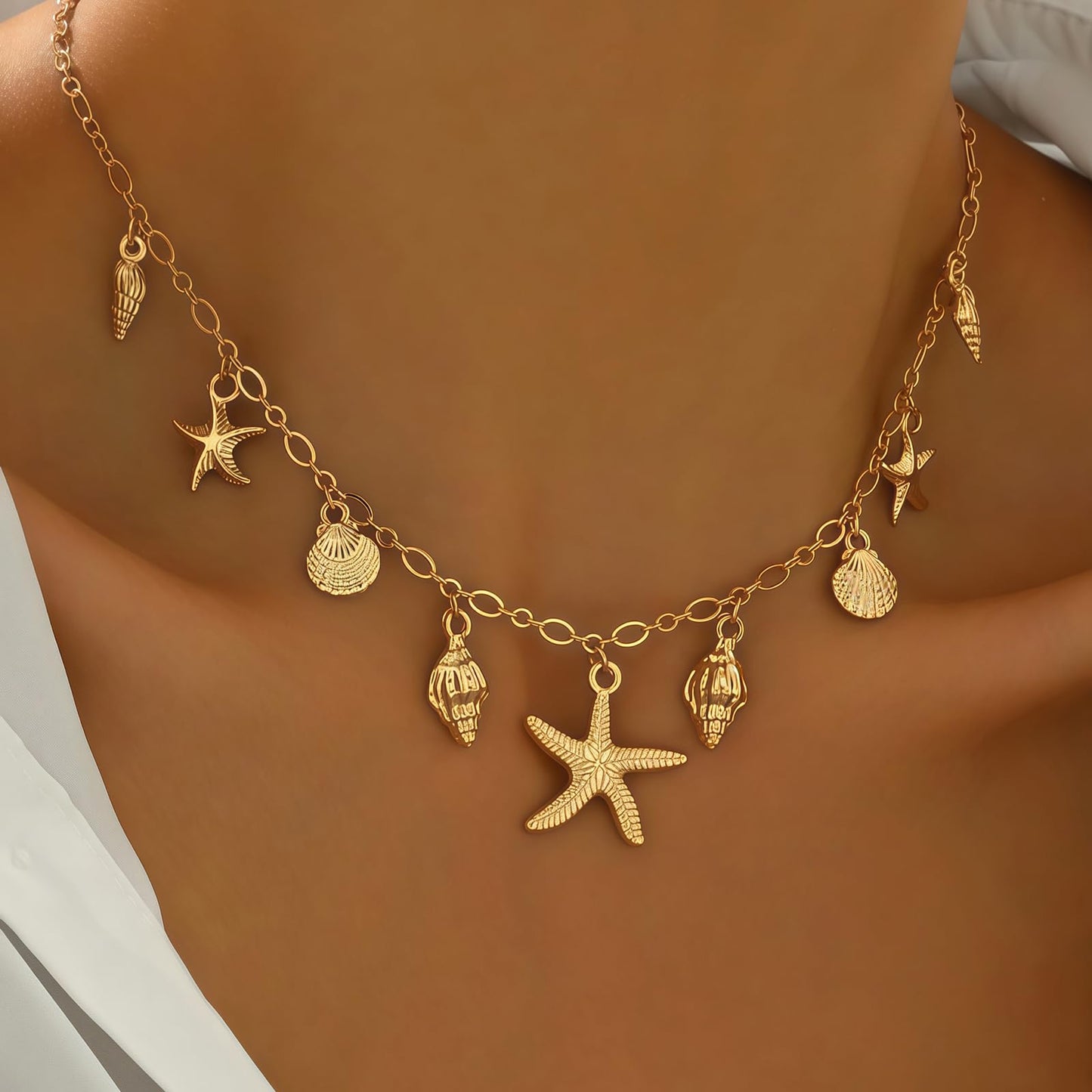 Shell Starfish Necklace for Women, 14k Gold Plated Boho Layered Beaded Charm Pendant Necklace, Dainty Adjustable Pearl Conch Summer Beach Vacation Jewelry Gifts(Starfish Charm)