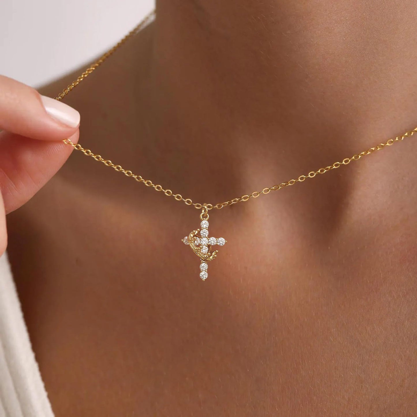Robaice Gold Cross Necklace for Women, 14K Gold Plated Crown Cross Pendant Necklace Cross Necklaces Faith Jewelry First Communion Necklace, Gold