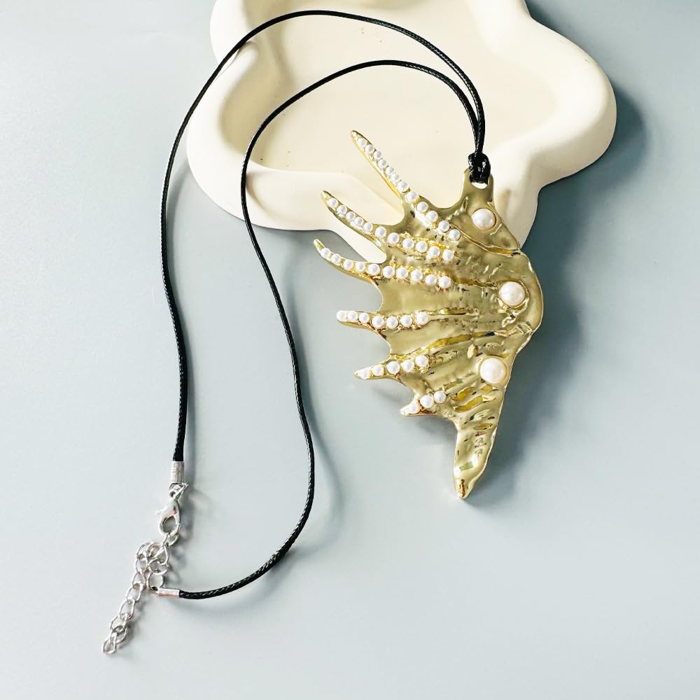 Large 14K Gold Plated Chunky Sea Shell Necklace for Women Leather Cord Gold Tone Pearl Conch Statement Ocean Theme Boho Beach Statement Trendy Jewelry（Gold）