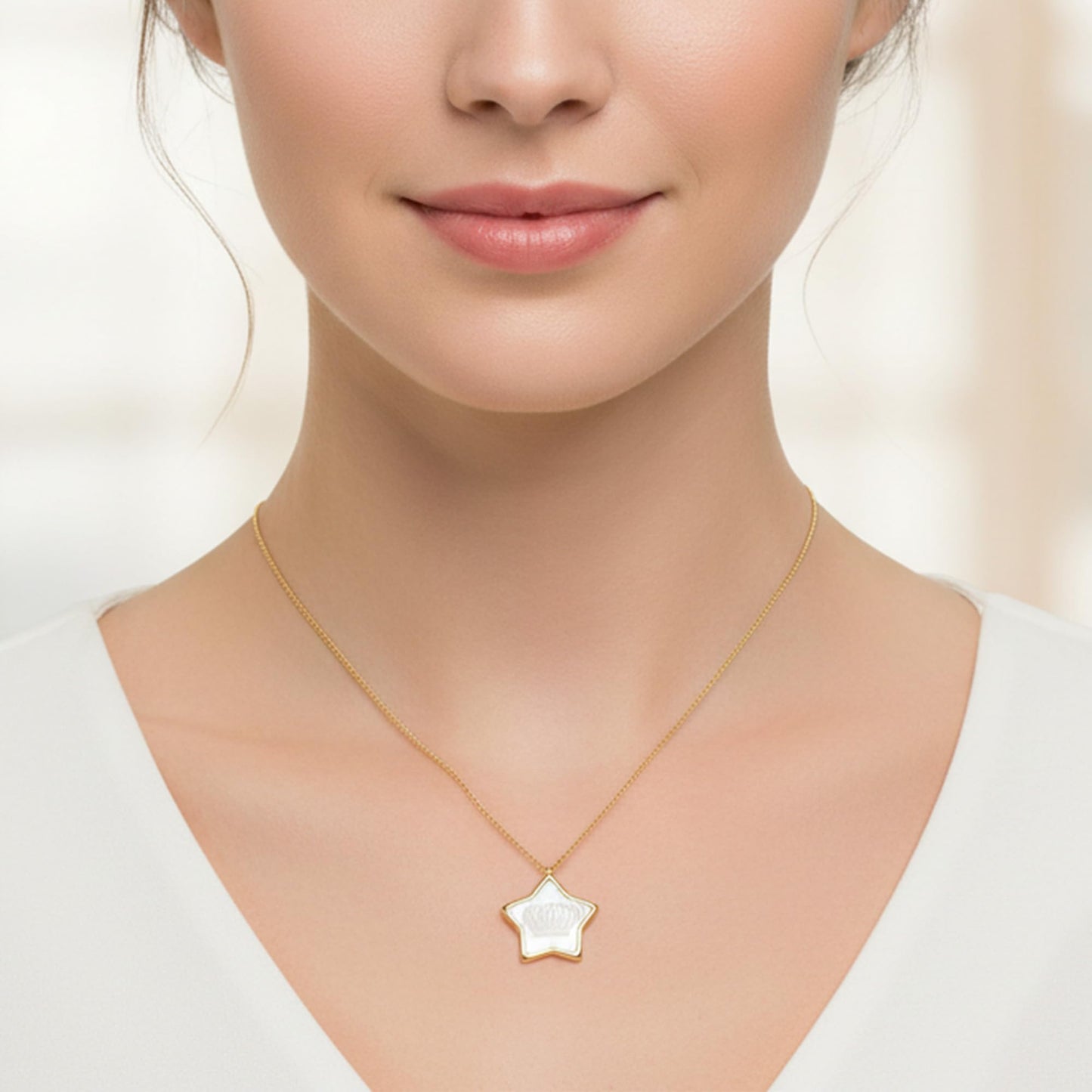 GLUBU Star Necklace for Women Shell Necklaces for Women Seashell Choker Pendant Necklace with Star Crown Sea Shell Jewelry Beach Summer Pearl Necklaces Star Necklace Gifts for Best Friends Sisters