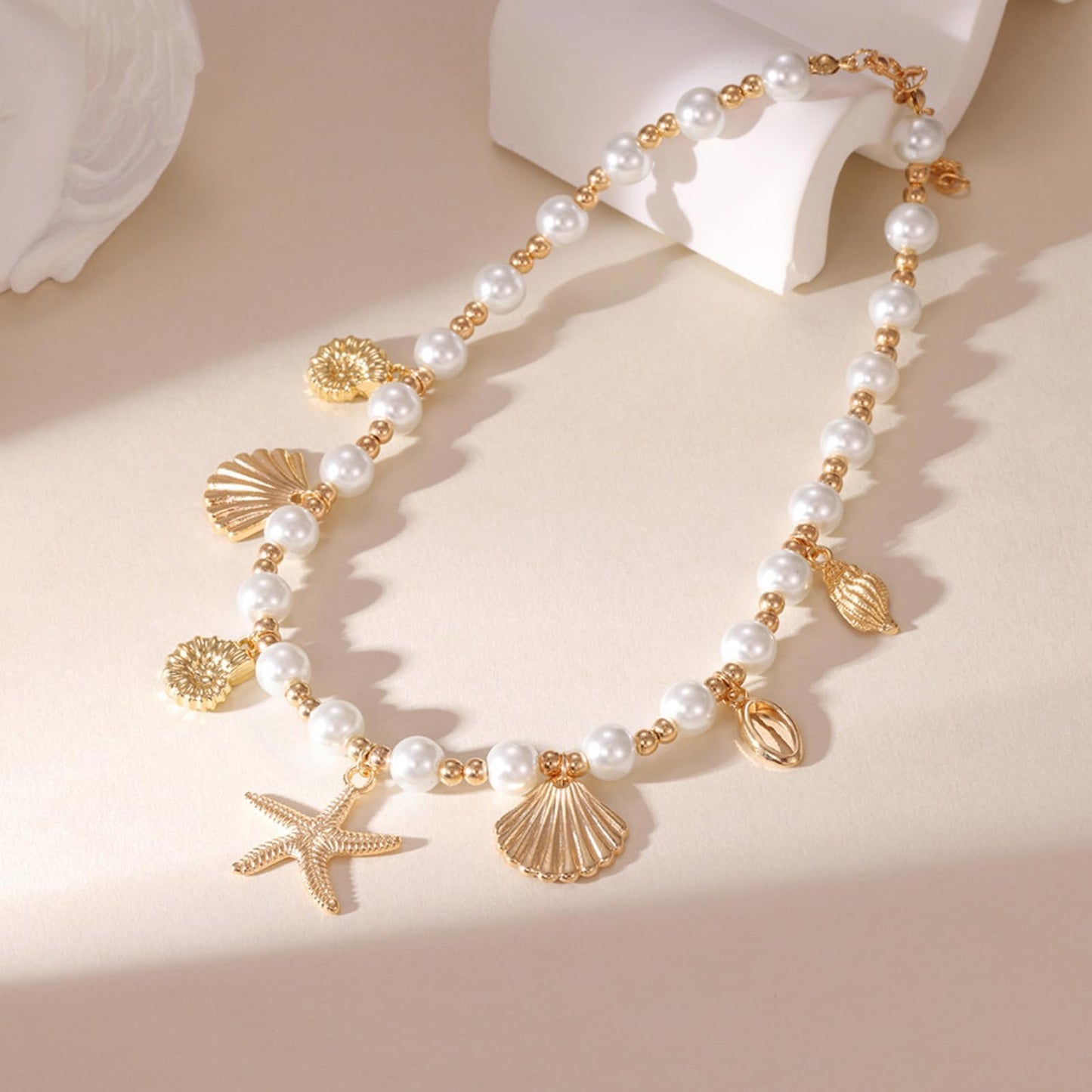 Frodete Starfish Necklace for Women Beach Necklaces Jewelry Layered Choker Drop Dangle Summer Vacation Outfits Theme Conch Seashell Accessories Ocean Pendant Dress Costume