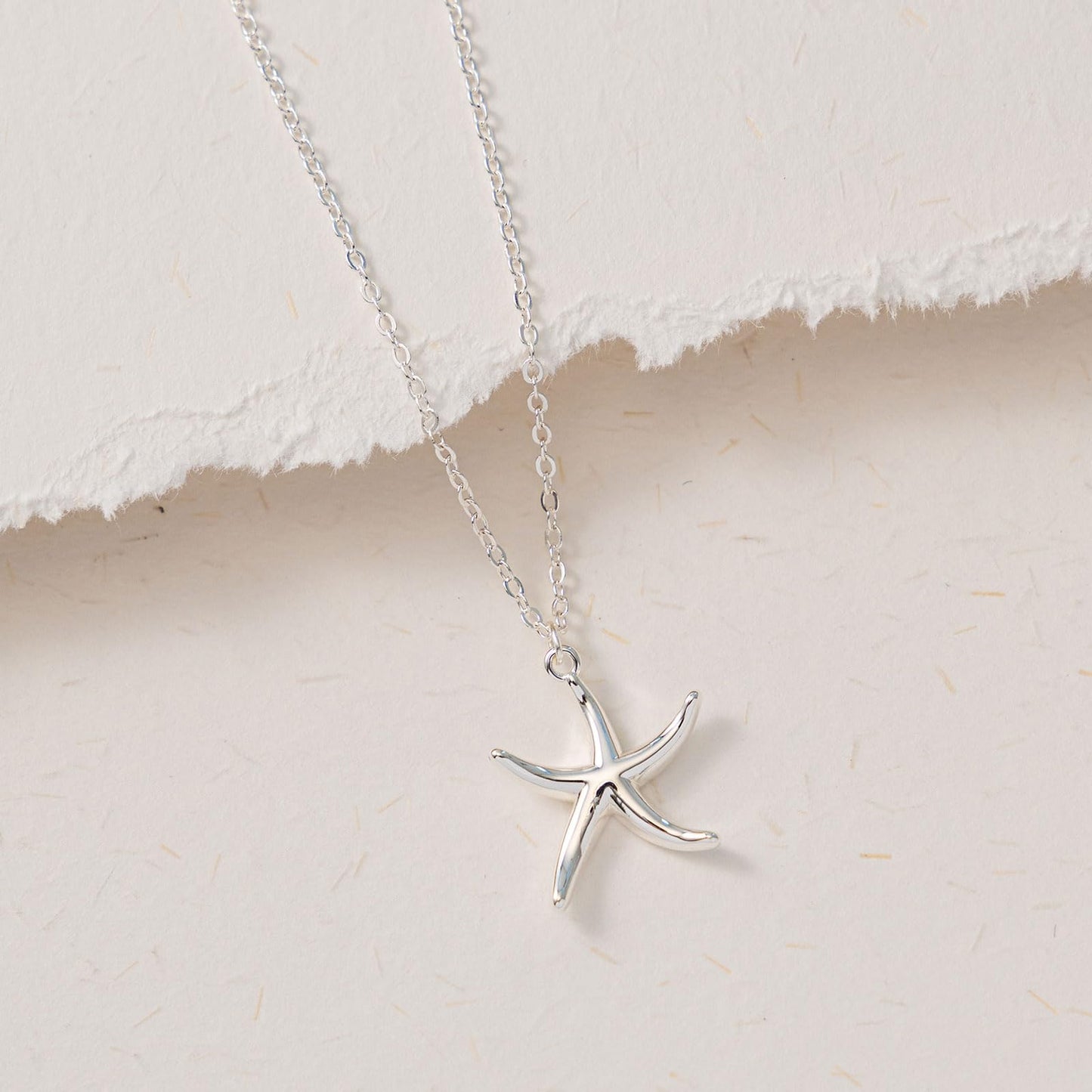 VRIUA Starfish Necklace for Women – 14K White Gold Plated Silver Pendant – Dainty Ocean Beach Jewelry Gift