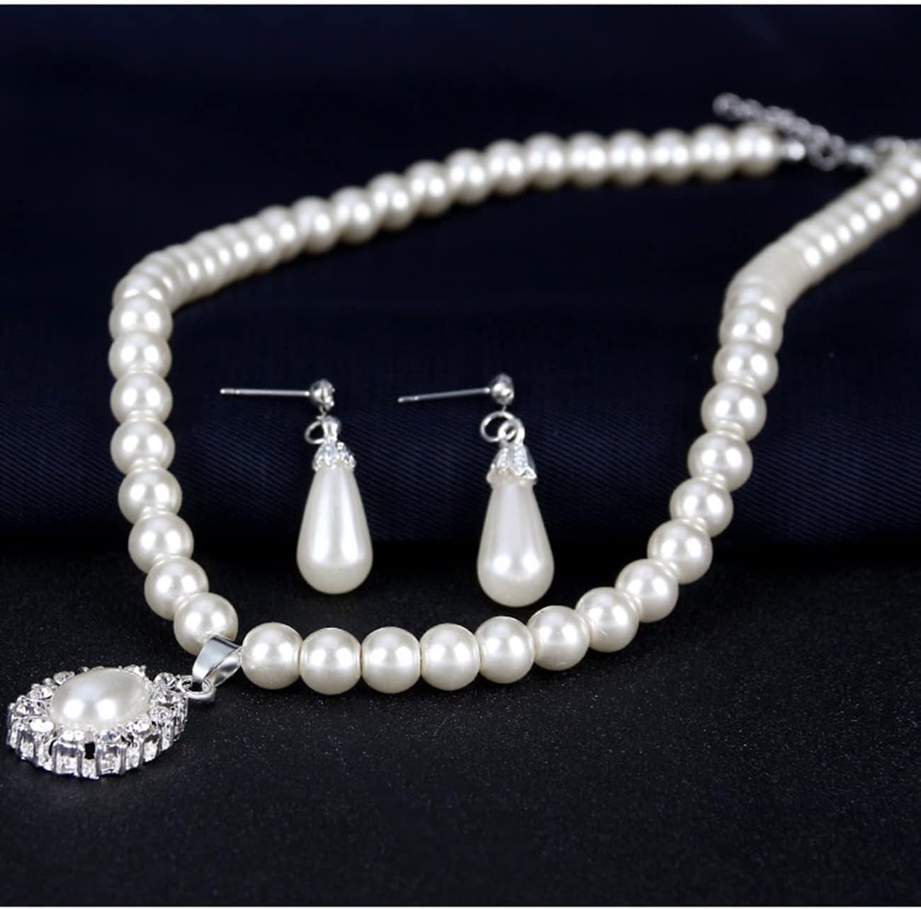CSIYANJRY99 Pearl Necklace and Earring Set Faux Pearl Jewelry Sets for Women Imitation Beaded Pearl Necklace Bracelet Stud Earrings for Women (B)