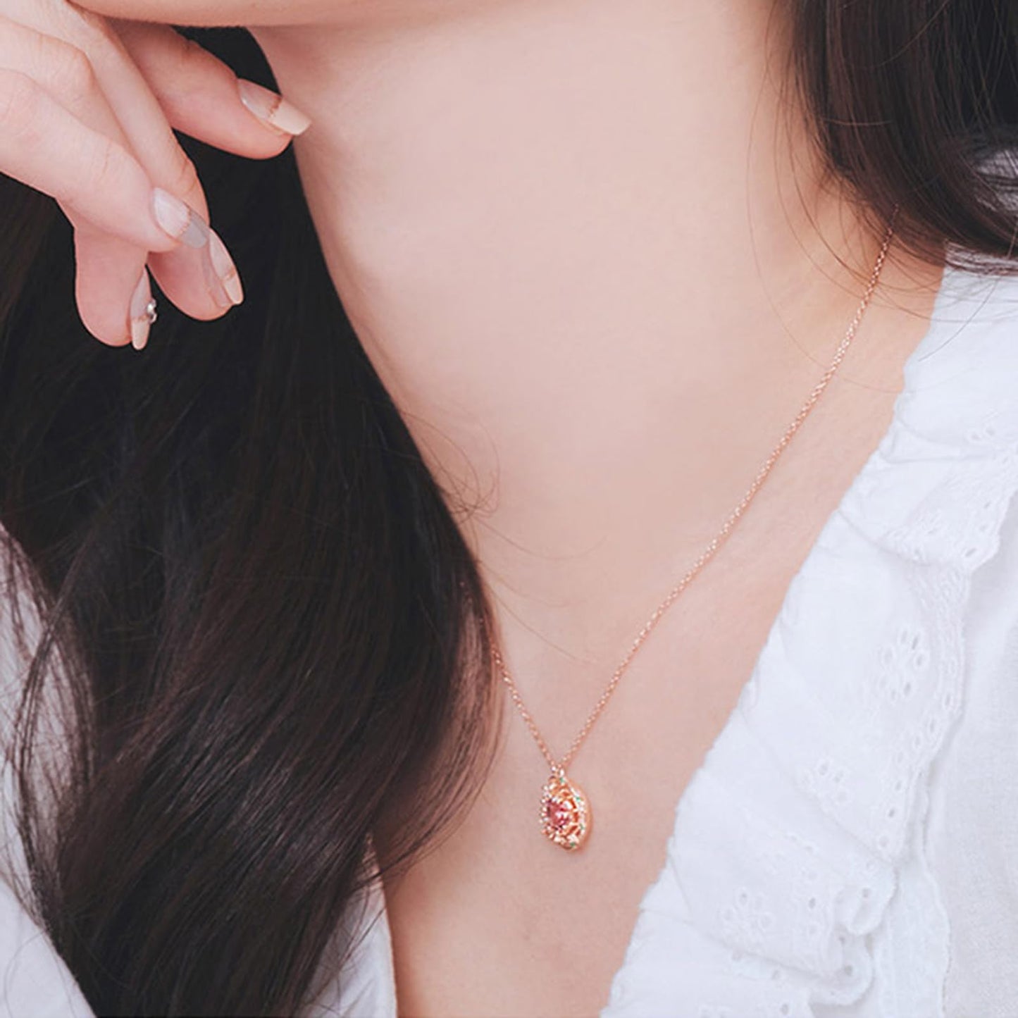 Crystal Shell Necklace for Women Gold Silver Gemstone Sea Beach Necklace Rhinestone Starfish Wave Pendant Necklace Adjustable Ruby Sapphire Necklace Spring Summer Beach Jewelry Accessories (spring)
