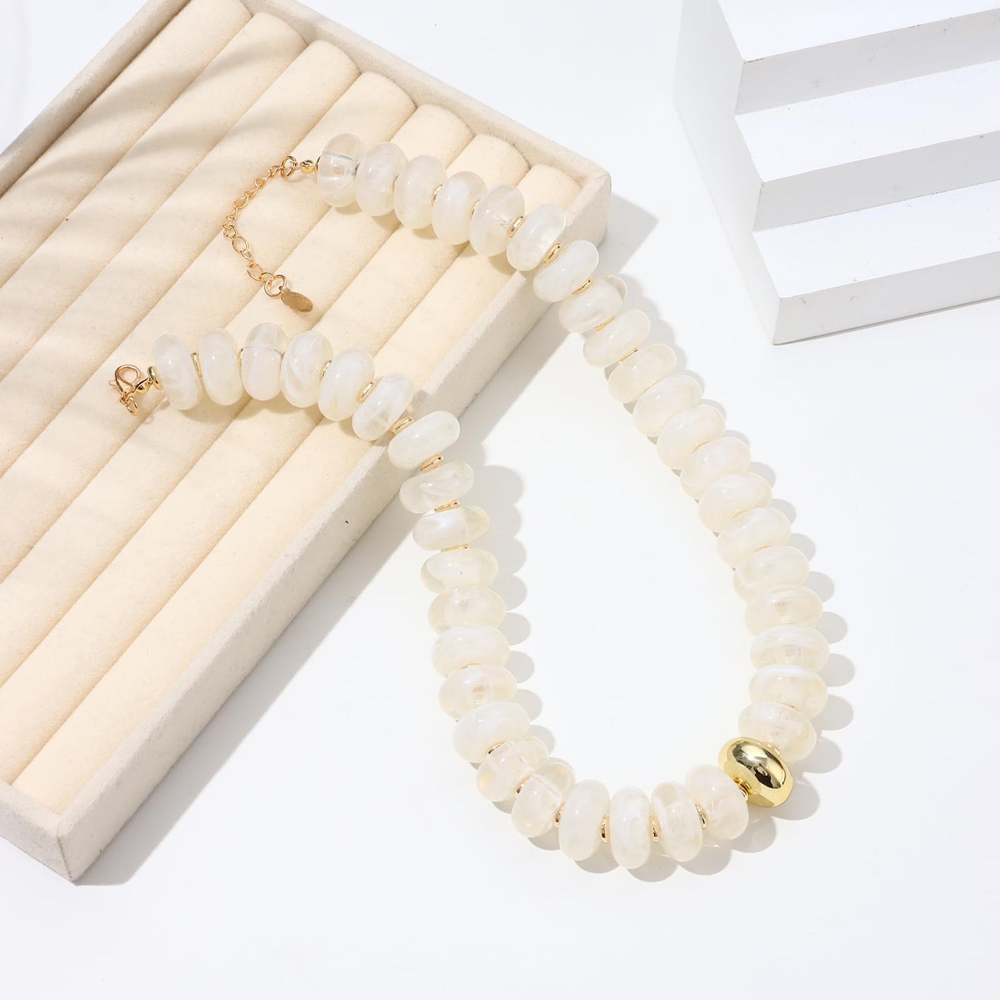 joymiao Chunky Beaded Necklace for Women Colorful Resin Beads Necklace White Flat Bead Choker Hippie Gemstone Jewelry for Beach Vacation Summer
