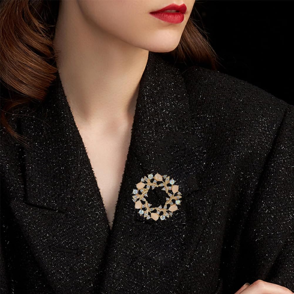 JKQBUX Chic Pearl Crystal Brooch Pins for Women Girls Fashion Shawl Pin Corsage Brooch Party Ceremony Accessories Dance Banquet Pins