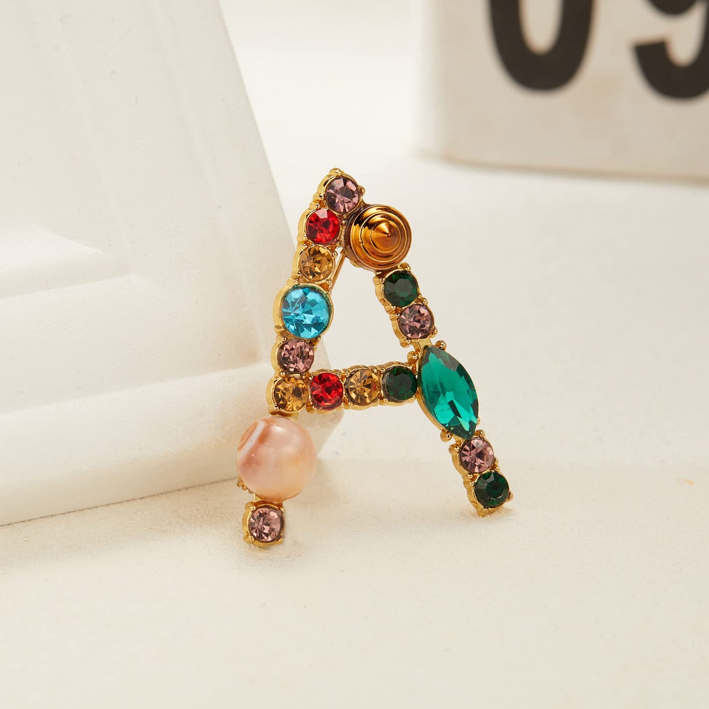 RINHOO Pearl Initial Brooch Pin Crystal A-Z 26 Alphabet Letters Brooch Colorful Enamel Breastpin Pin Jewelry for women Gifts (Gold-A)