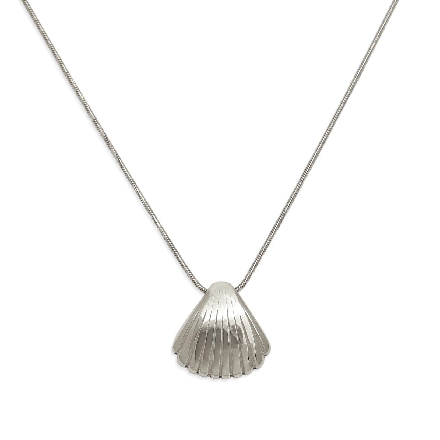 Frigotine Dainty Silver Shell Pendent Necklace for Women, Trendy Simple Statement Seashell Textured Adjustable Snake Chain Choker Summer Beach Jewelry Gifts