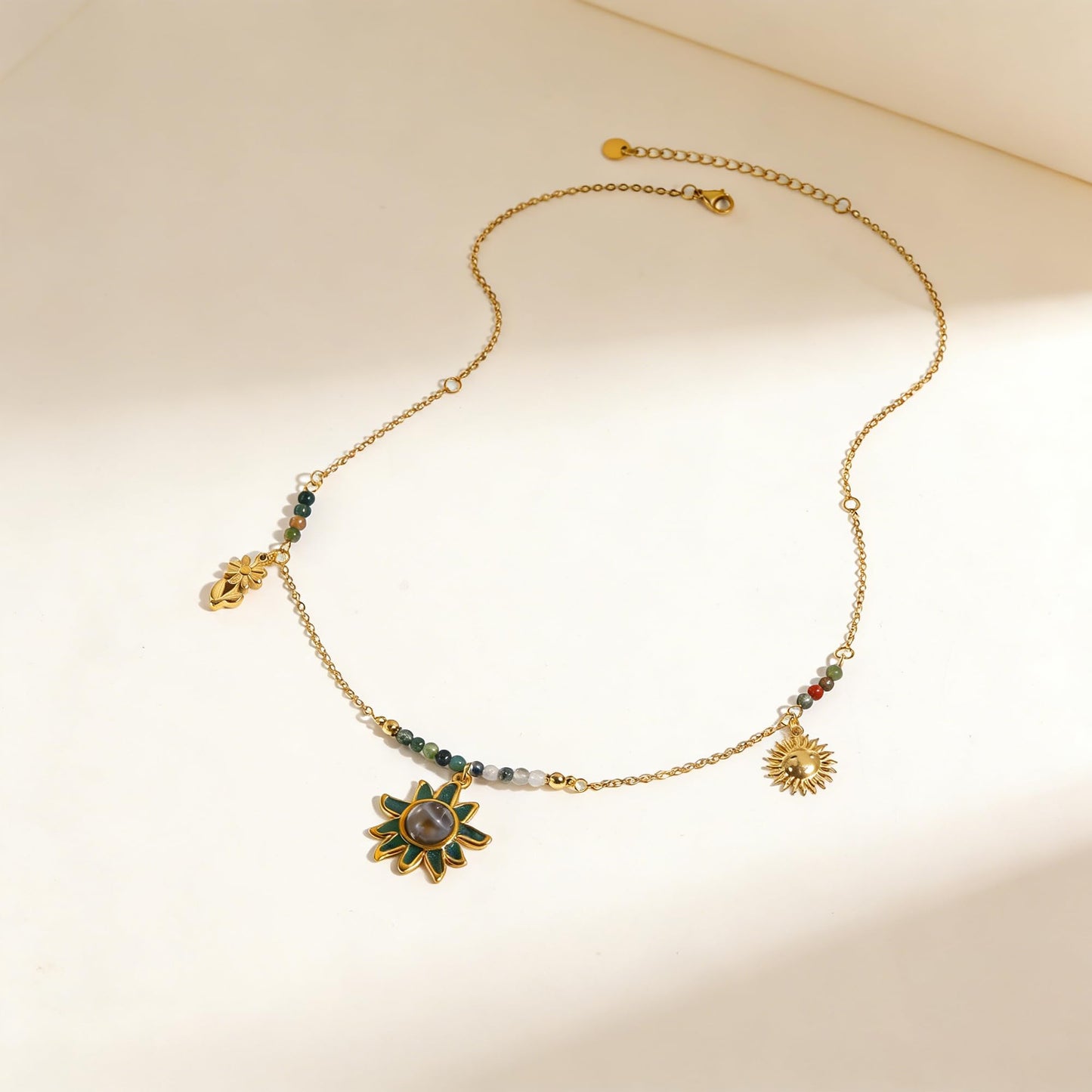 WASAIE Dainty Green Sun flower Pendent Necklace for Women, Trendy Gold Stainless Steel Simple Sunflower Pendant Jewelry Choker Necklace for Party Casual Gift