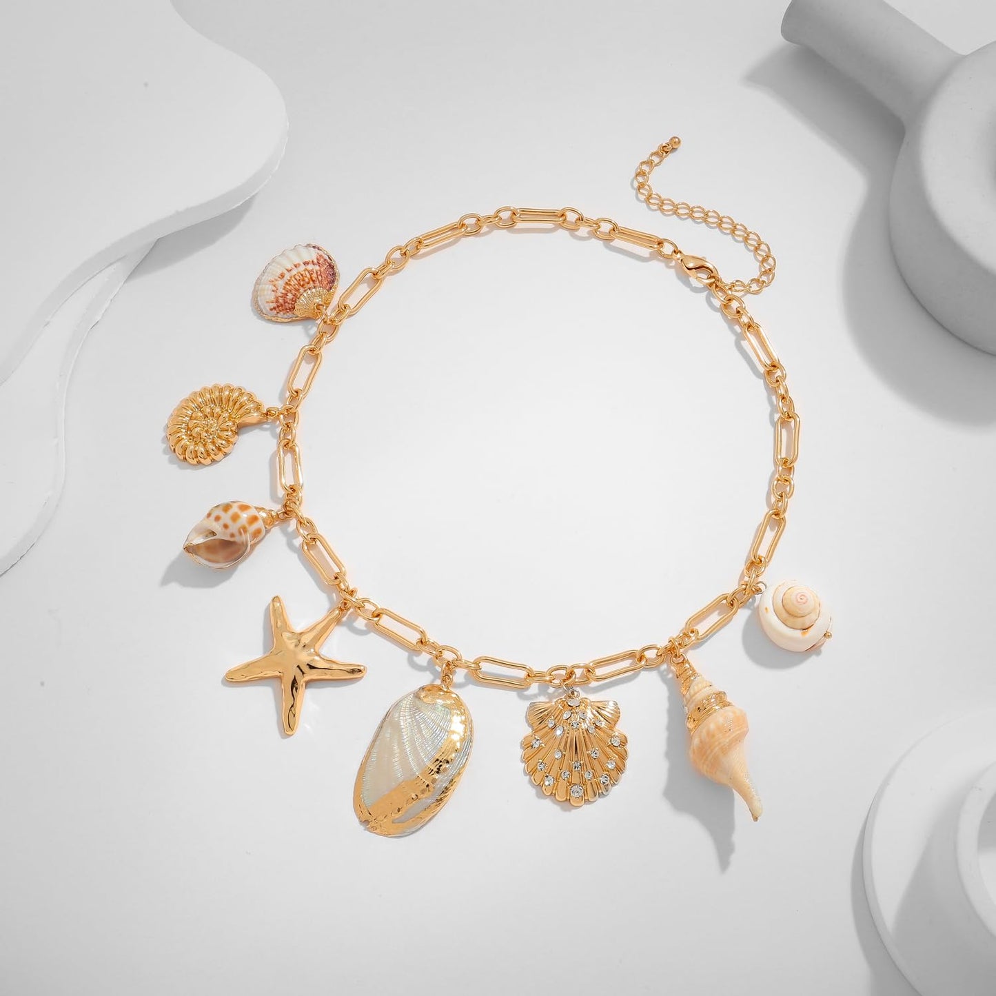 LILIE&WHITE Sea shell Necklace For Women With Trendy Charms Conch Necklace Starfish Charms Necklaces Uinque Summer Beach Mermaid Necklaces Fashion Shell Jewelry