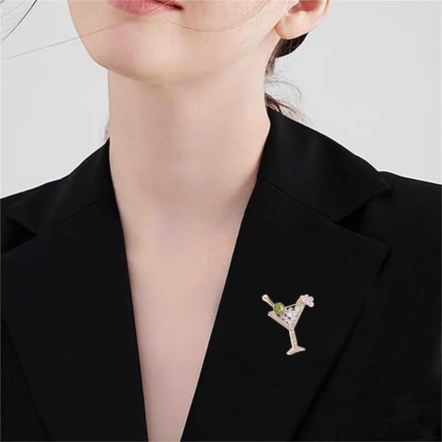 DEYOUM Cocktail Wine Glass Brooch Pin for Women Trendy Cute Cocktail Wines Glass Wine Bottle Brooch Pin Party Hat Bag Suit Charm Jewelry Gift Accessories (green)