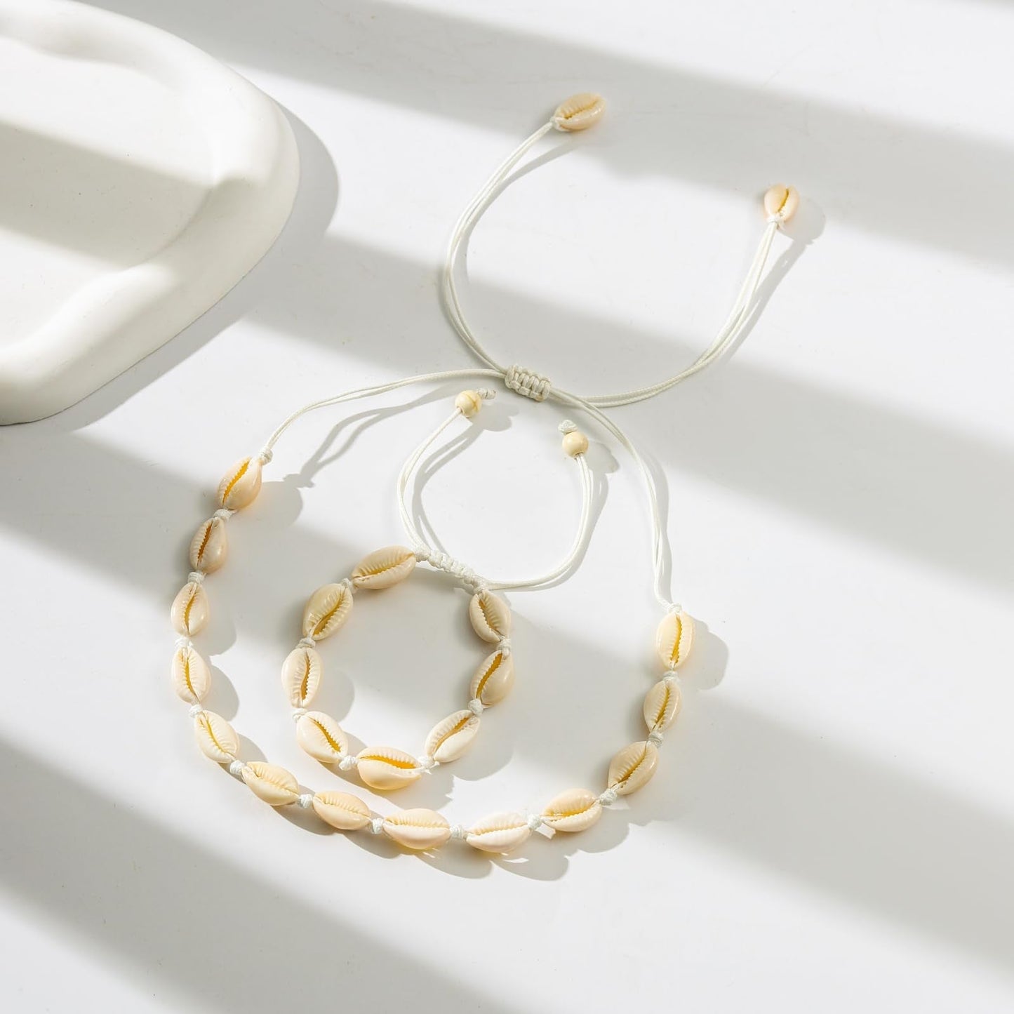 Starain 2Pcs Shell Necklace Anklet for Women Handmade Adjustable Puka Beach Shell Necklace Set