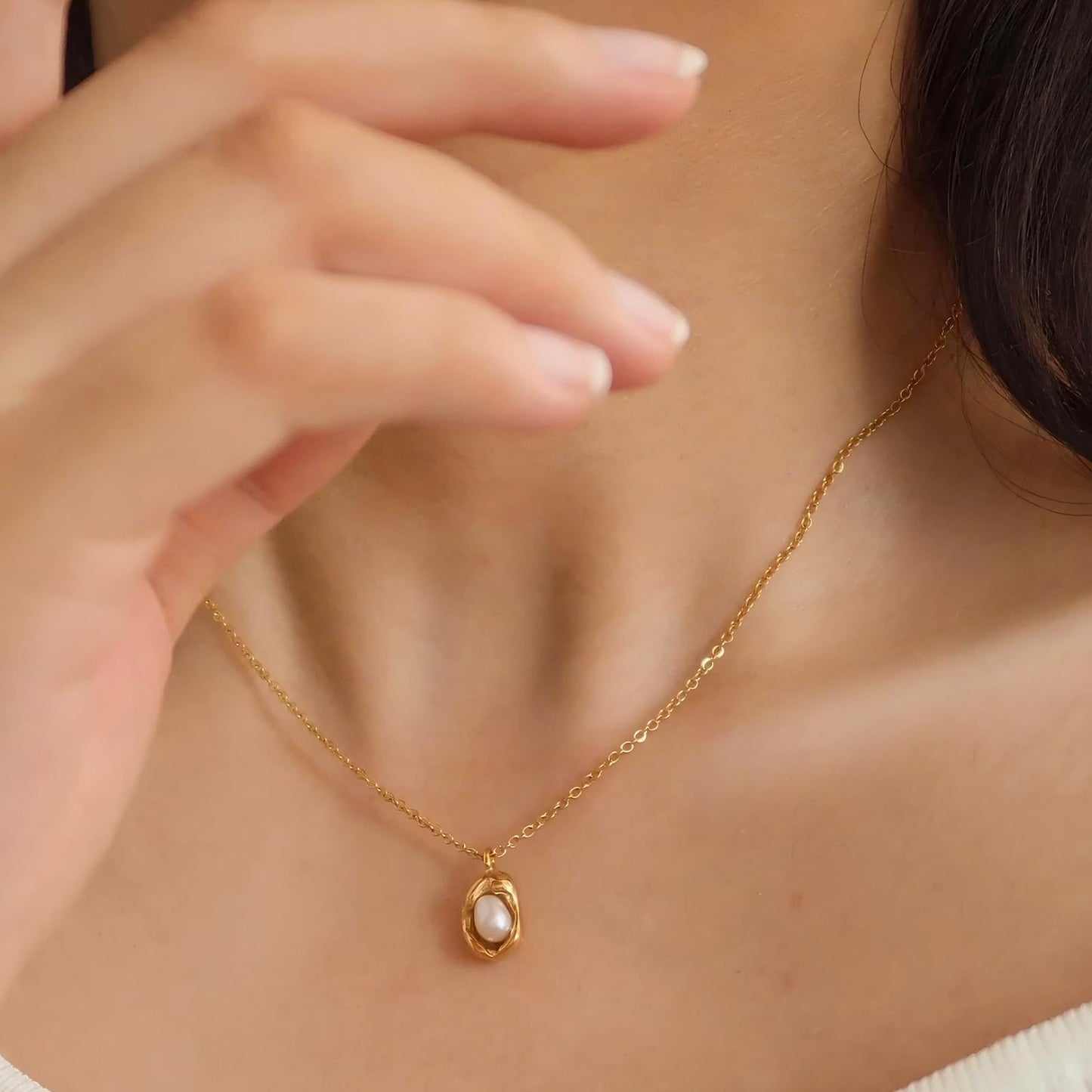 18K Gold Plated Pearl Pendant Necklace, Stainless Steel Gold Nugget Necklace with Freshwater Pearl, White Fritillaria - Trendy Jewelry