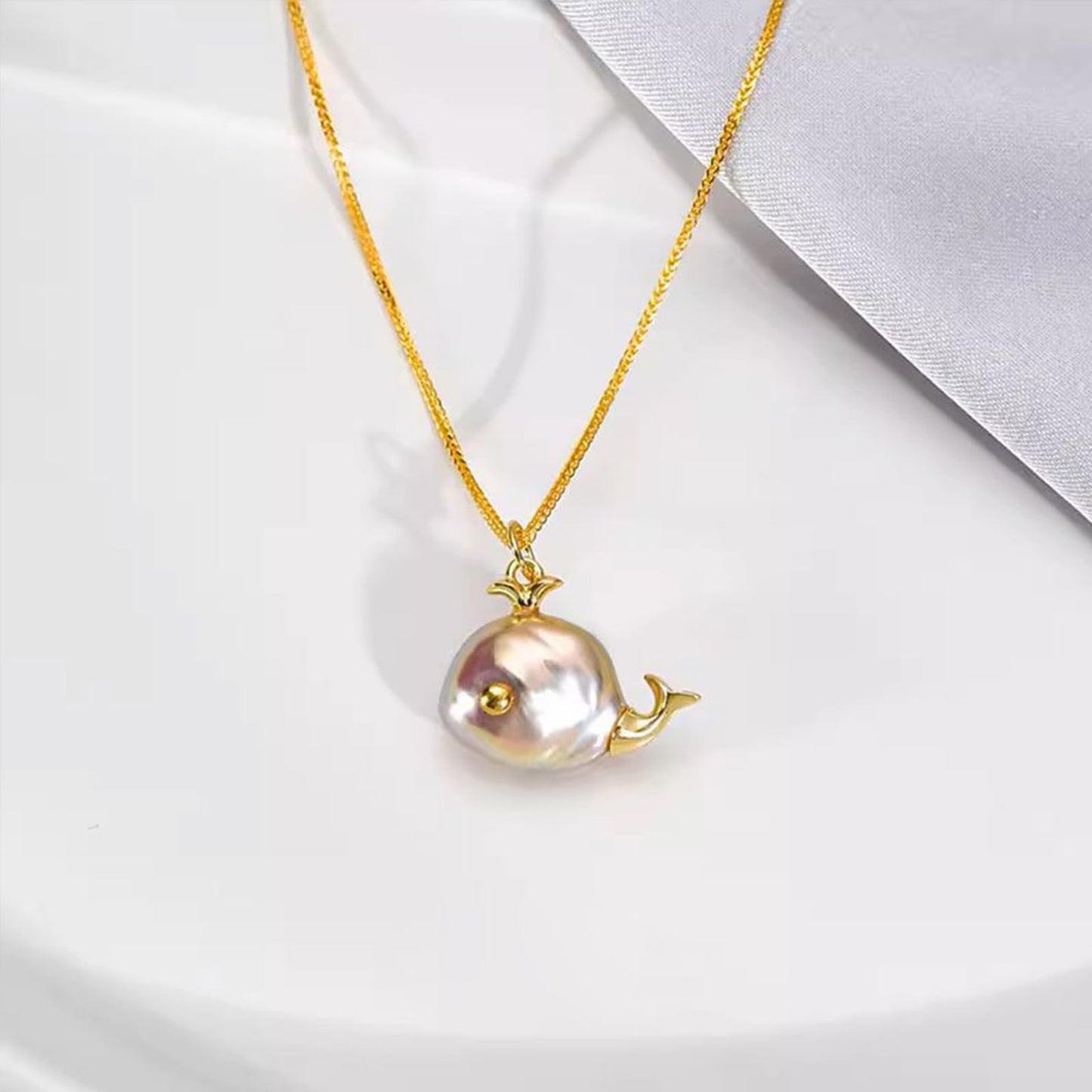 Hipearl Goldfish Pearl Necklace for Women 18k Gold-plated 14-20mm Freshwater Pearl Baroque Fish Necklace for Mom Daughter | Anniversary Birthday Gift | 18"+2.5" extender