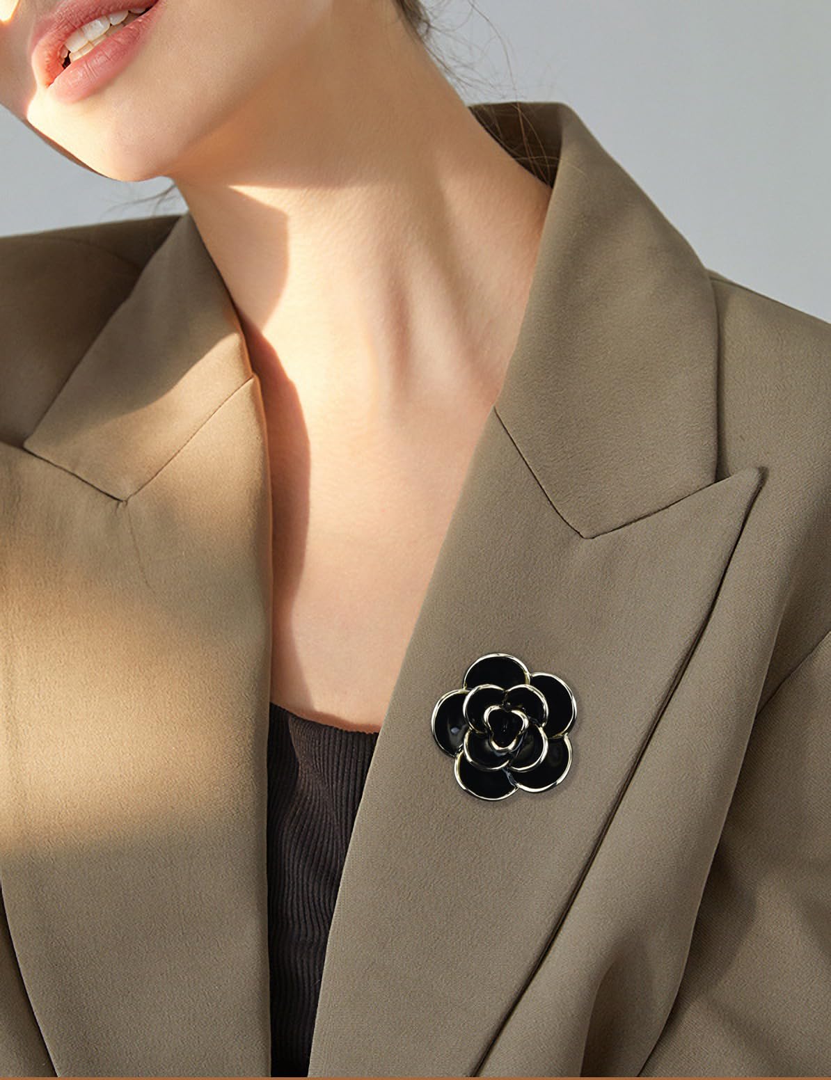 YYBONNIE Elegant Crystal Blooming Rose Flower Brooch Lapel Pin Breastpin for Women Birdal Cardigan Hat Scarf Suit Sweater Floral Pins (35mm Black Rose)