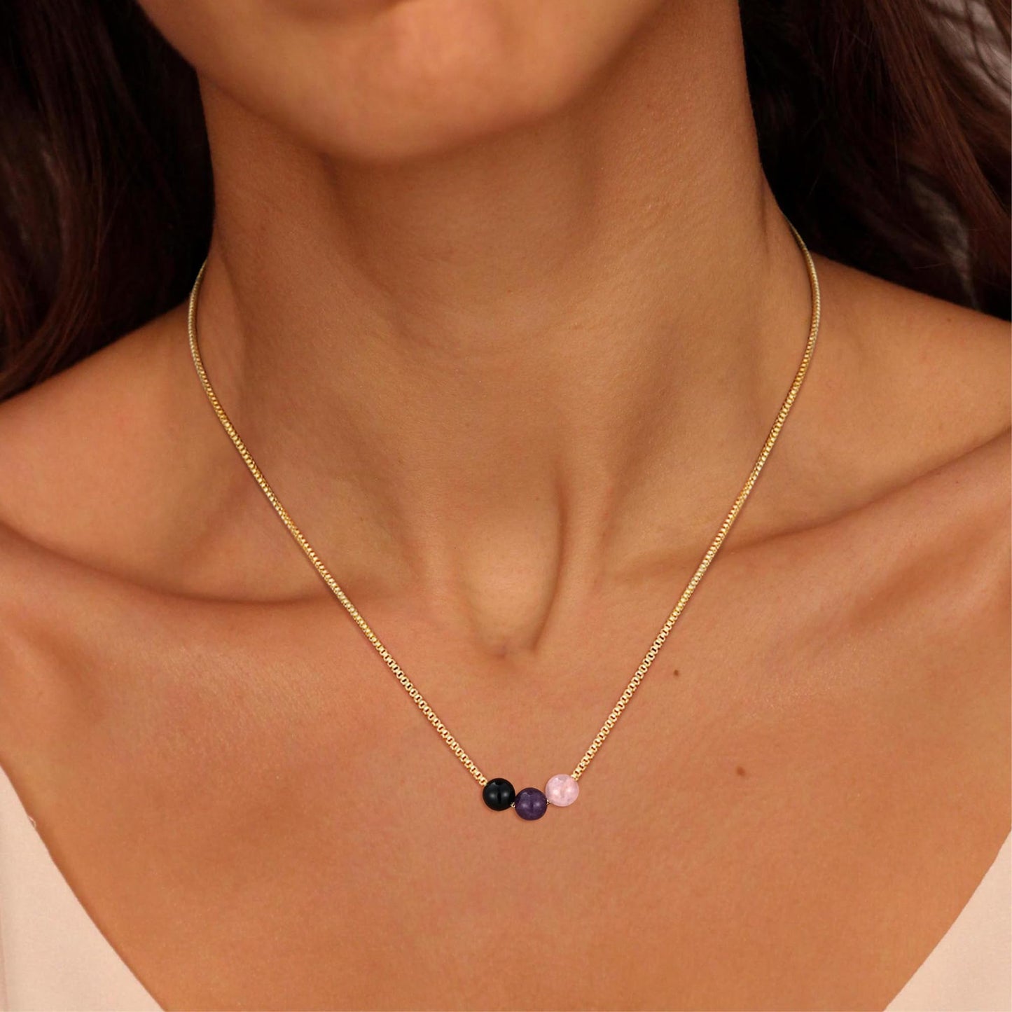 Suarlly Healing Crystal Necklace for Women 14k Plated Gold Beaded Necklace Anxiety Relief Empath Protection Amethyst Gifts for Friends Sister Mom Daughter Jewelry