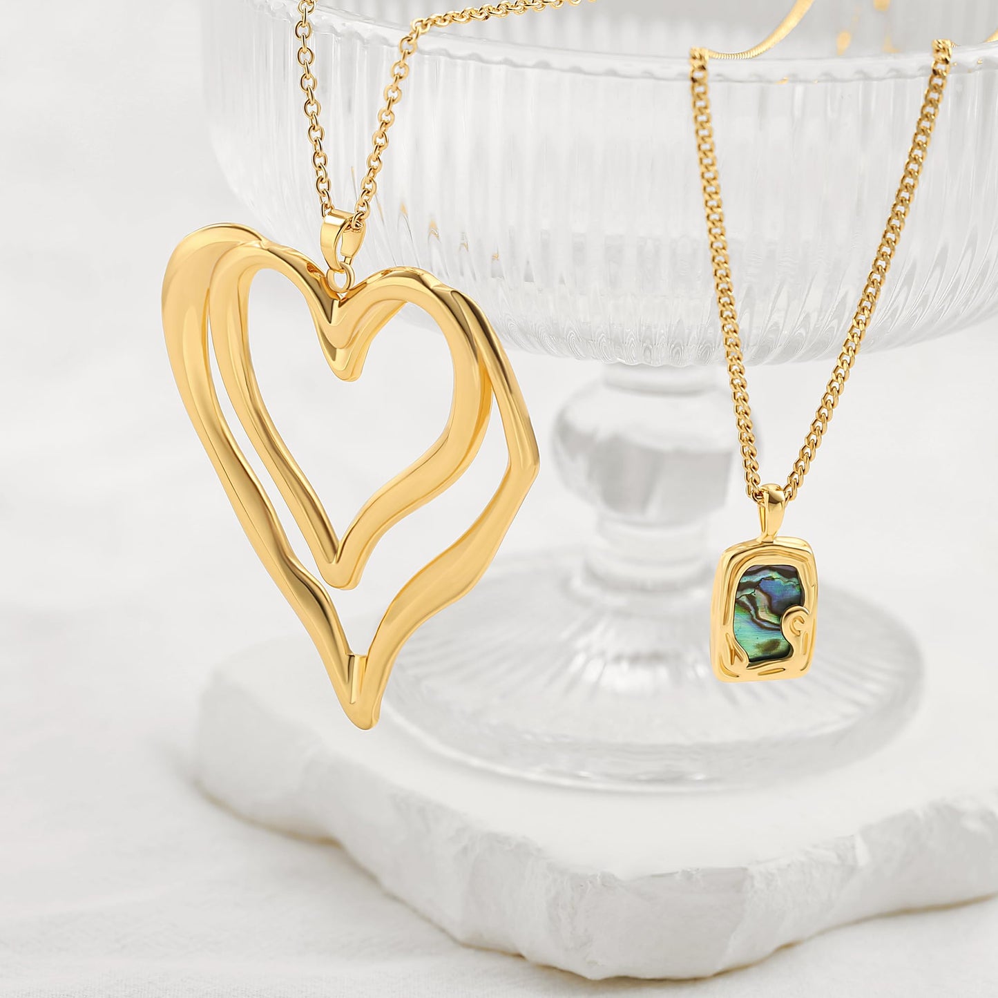 CANEVINKA 18K Gold Plated Cute Heart Necklace for Woman Long Sweater Chain Necklace Charm Open Heart Pendant