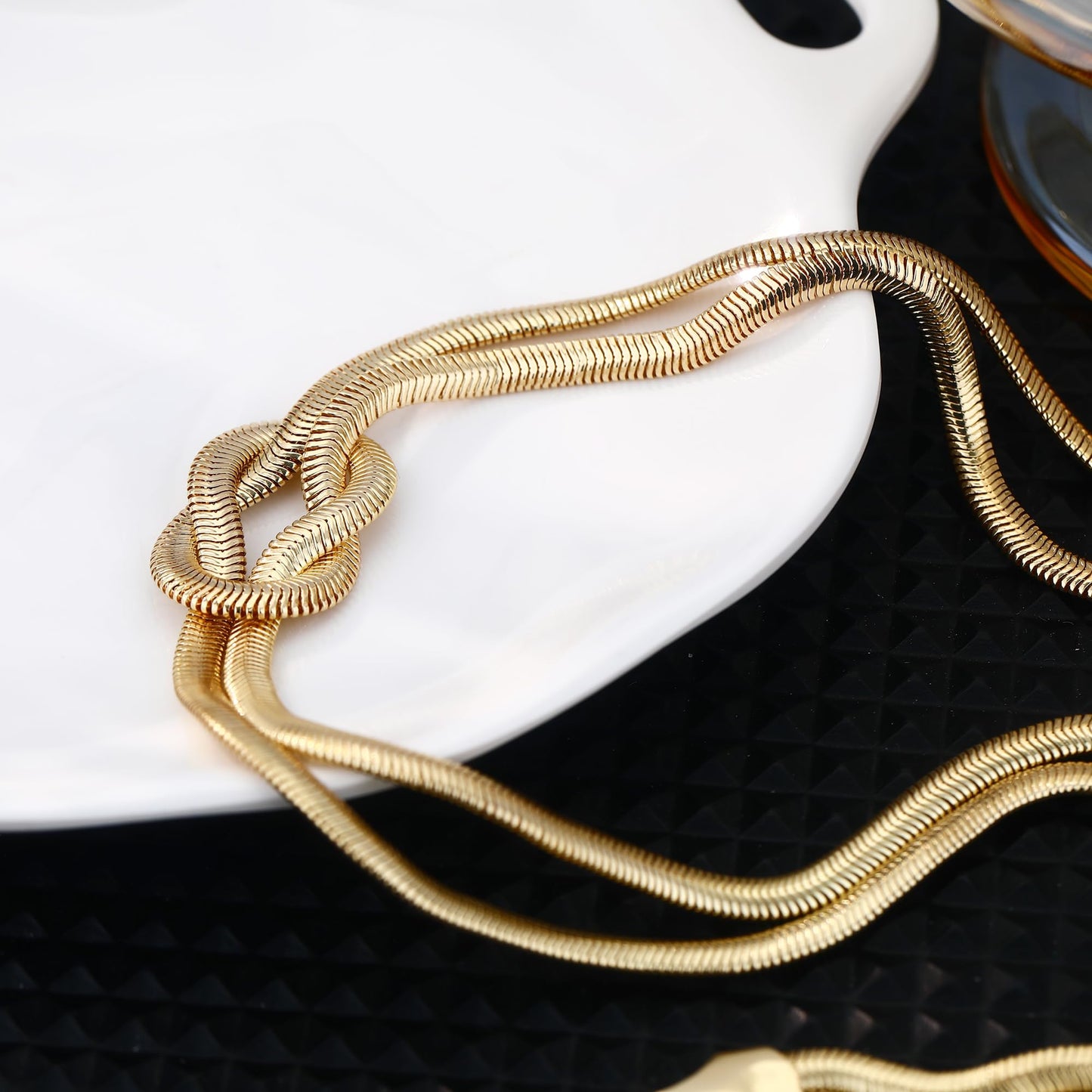 BONJOULRY Chunky Gold Knot Choker Necklace for Women Herringbone 14K Gold Plated Simple Choker Necklace Snake Chain Design Hypoallergenic Chunky Women's Snake Chain Necklaces