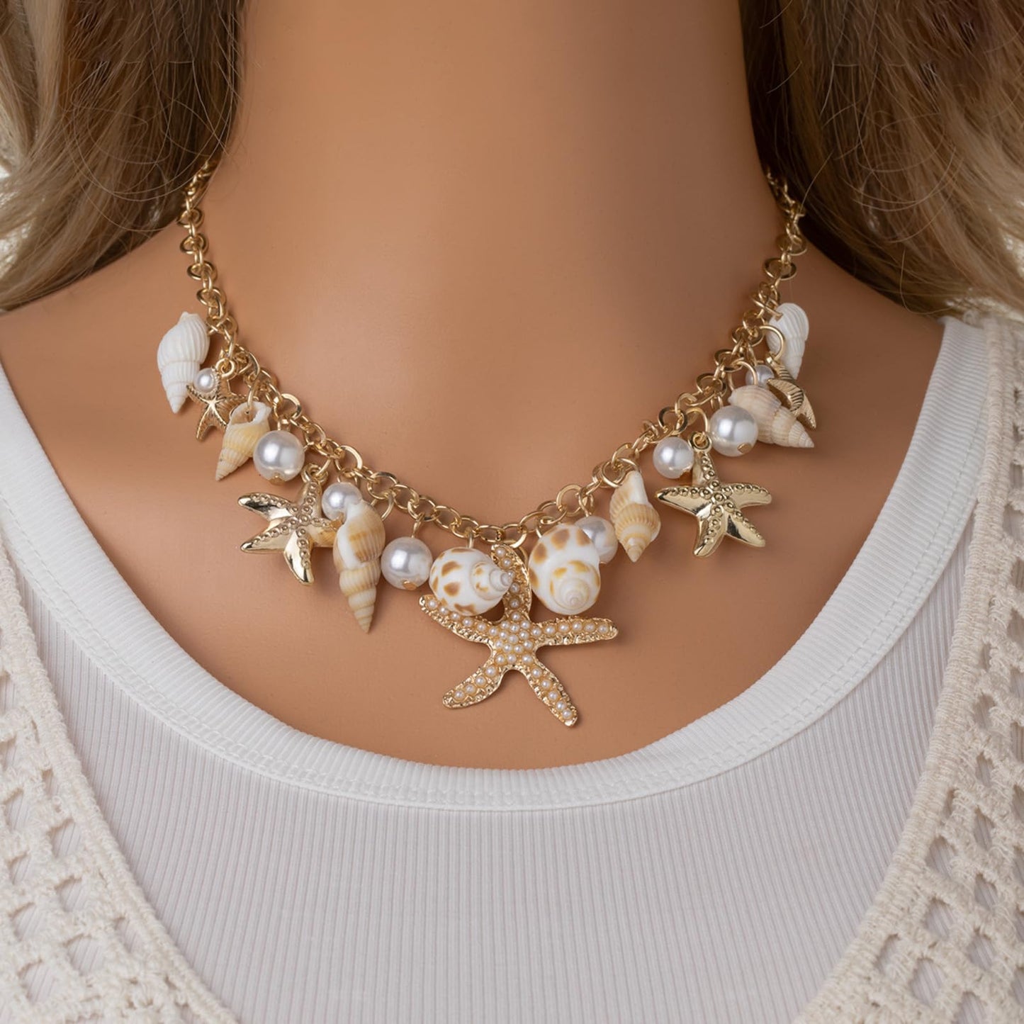 Frodete Starfish Necklace for Women Beach Necklaces Jewelry Layered Choker Drop Dangle Summer Vacation Outfits Theme Conch Seashell Accessories Ocean Pendant Dress Costume