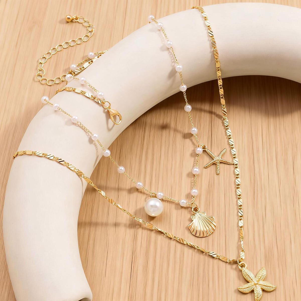 GYRMMUE Gold Starfish Necklaces for Women Boho Seashell Pendant Layered Necklaces Set Dainty Ocean Beach Charm Necklace Hawaiian Shell Stackable Beaded Necklace Summer Vacation Jewelry (Gold)
