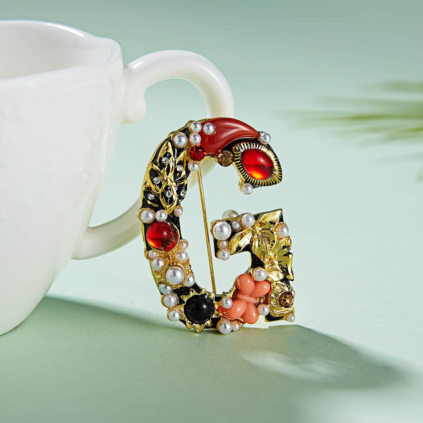 RINHOO Pearl Initial Brooch Pin Crystal A-Z 26 Alphabet Letters Brooch Colorful Enamel Breastpin Pin Jewelry for women Gifts (G)