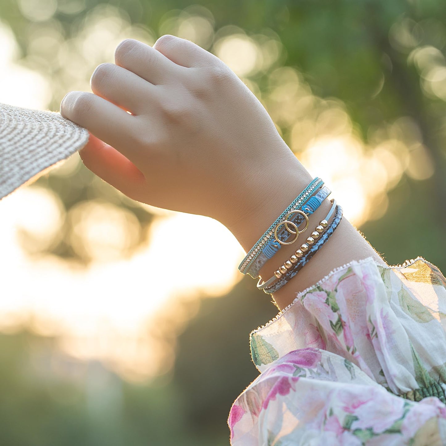 FANCY SHINY Boho Leather Wrap Bracelet Stackable Beaded Infinity Chunky Cuff Bracelets with Magnetic Clasp Western Hippie Outfits Jewelry Gifts for Women(Snakeskin Blue)