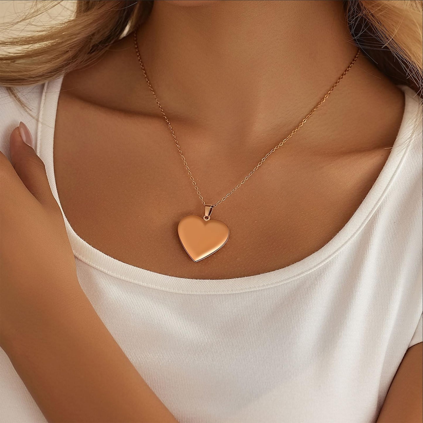 PHOCKSIN Rose Gold Heart Lockets Necklace for Girlfriend Locket Necklaces that Holds 2 Pictures Memorial Lockets for Women