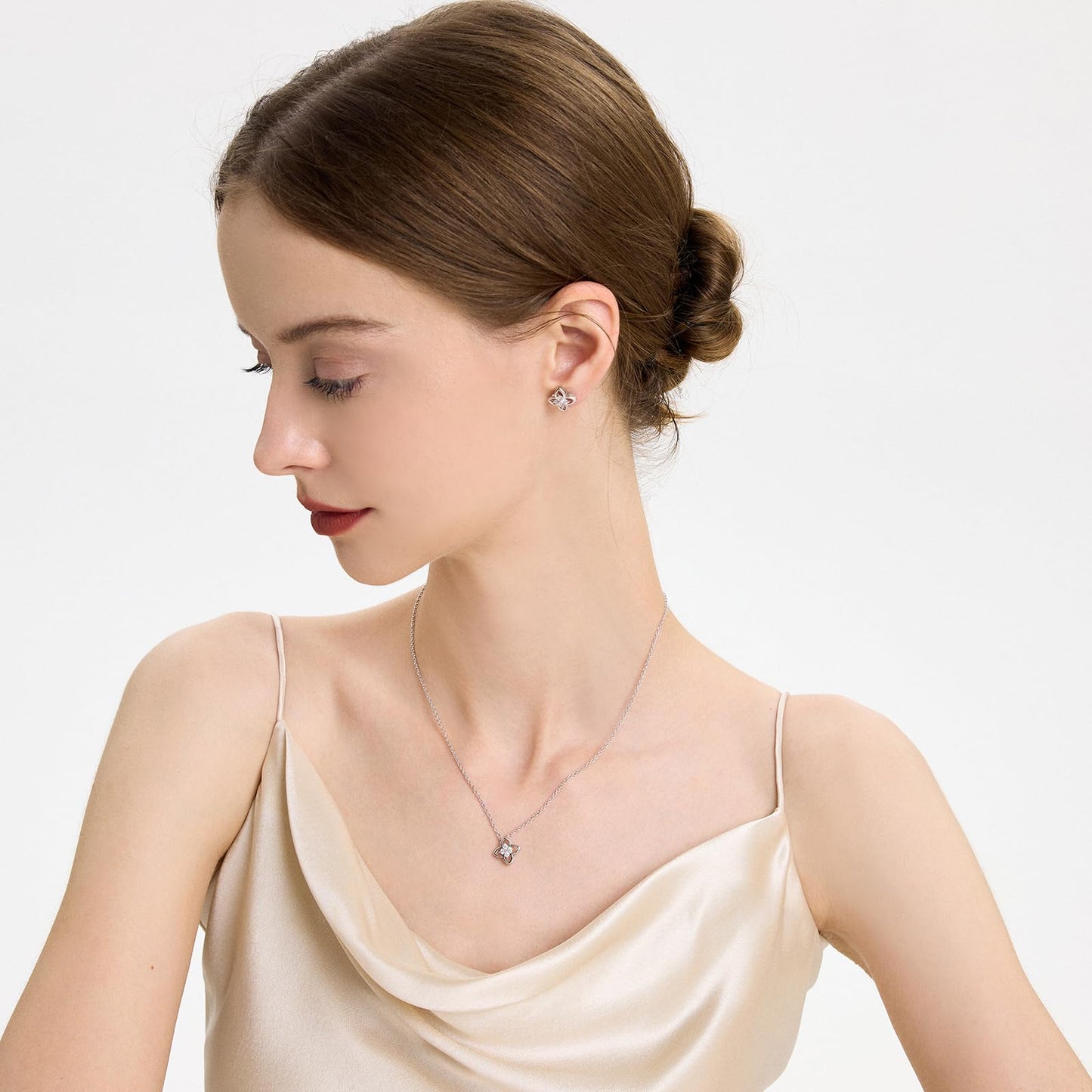 COBI Clover Pendant Necklace for Women, Rhodium 18K Gold Plated Lucky Four Leaf Clover with Cubic Zirconia CZ, Adjustable 18"+2" Chain Necklaces, Fashion Trendy Jewelry, Birthday Gift
