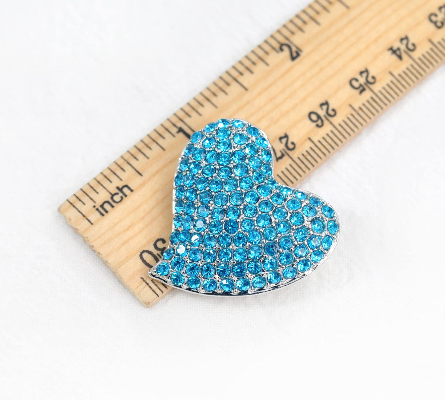 Gyn&Joy Womens Aqua Blue Crystal Love Heart Fashion Brooch