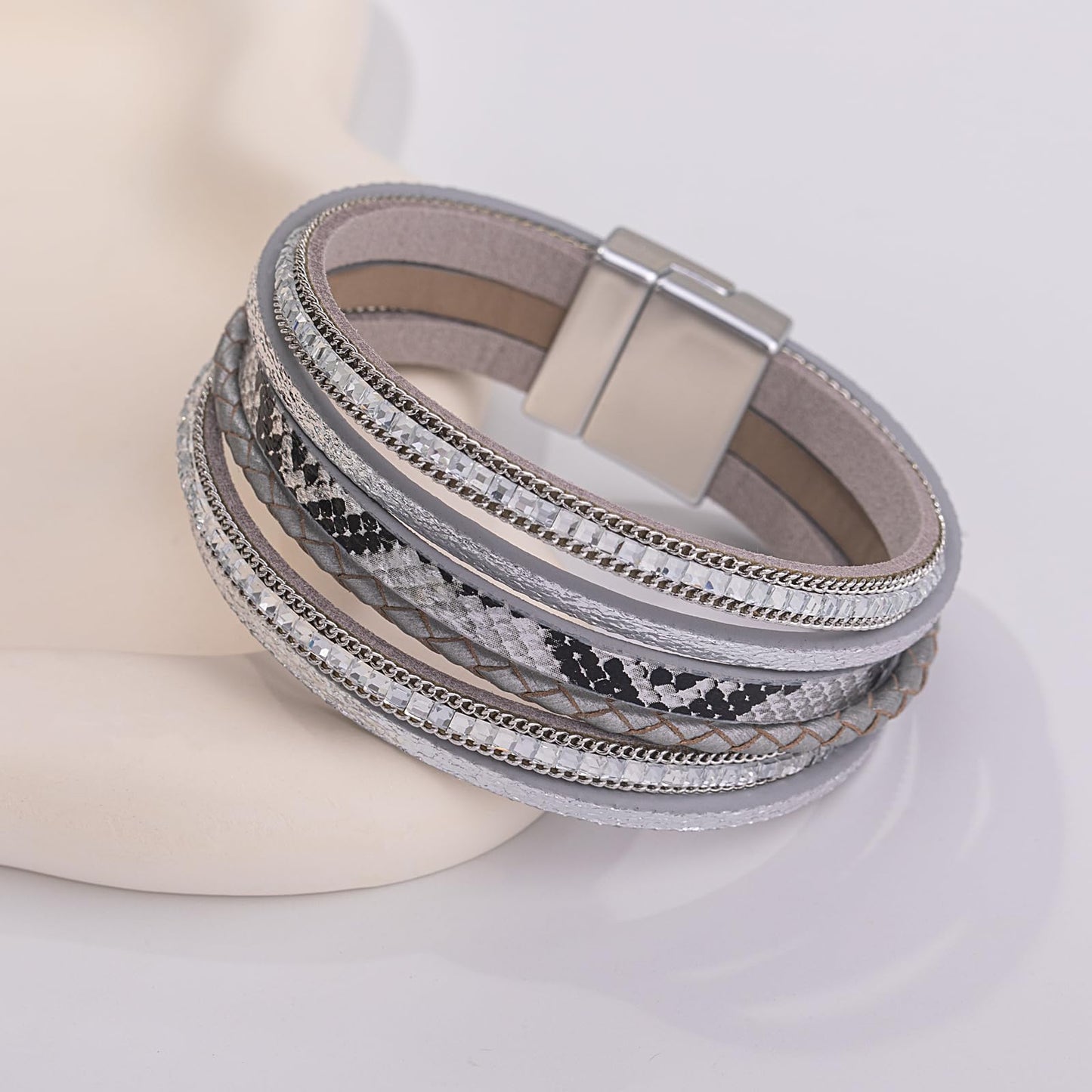 FANCY SHINY Boho Leather Wrap Bracelets Trendy Layered Bracelets with Magnetic Clasp Strackable Bohemian Cuff Jewelry Gifts for Women(Metallic Gray)
